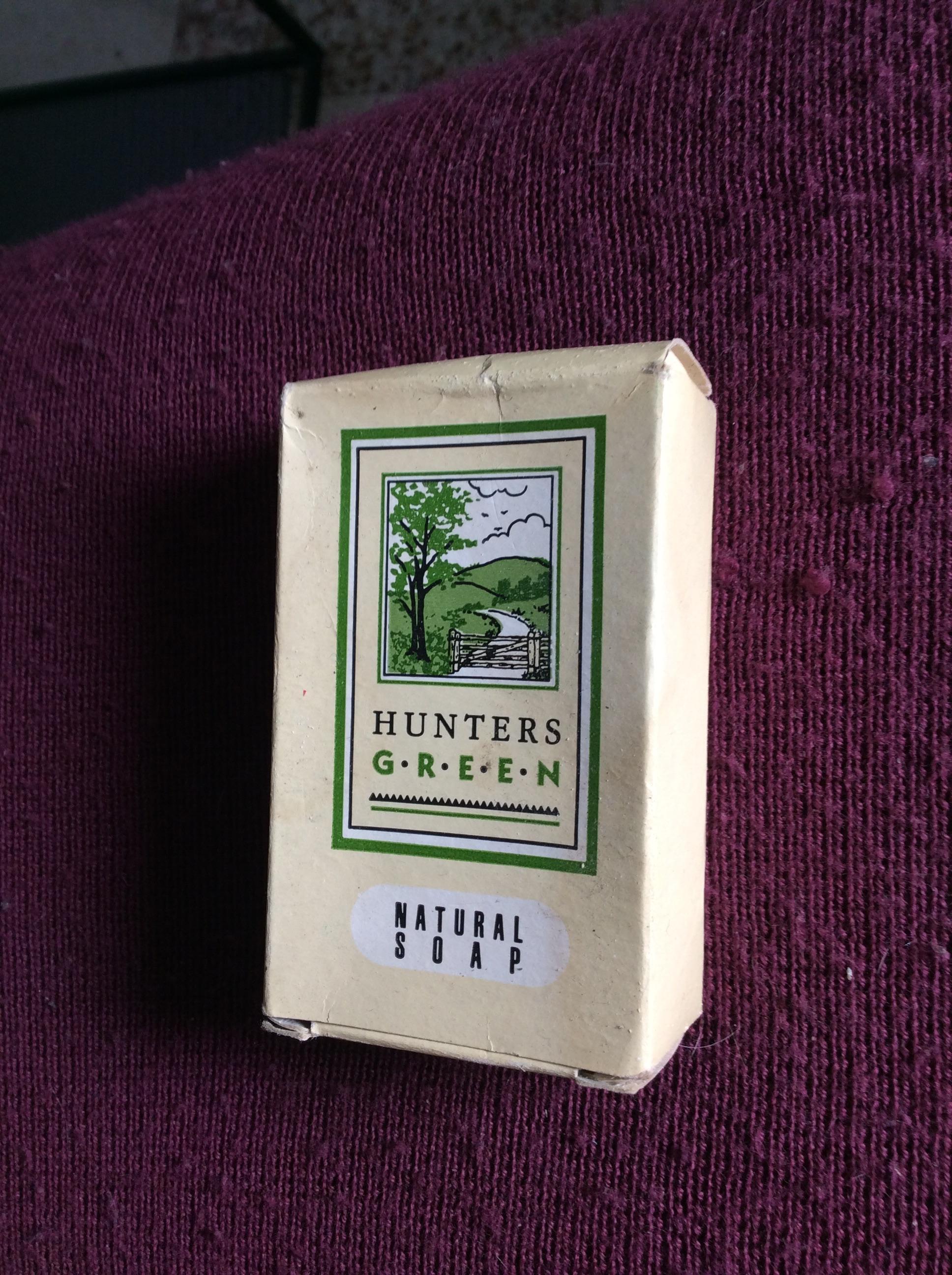 troc de troc vieux savon miniature un peu abîmé par l’âge et l’humidité image 0