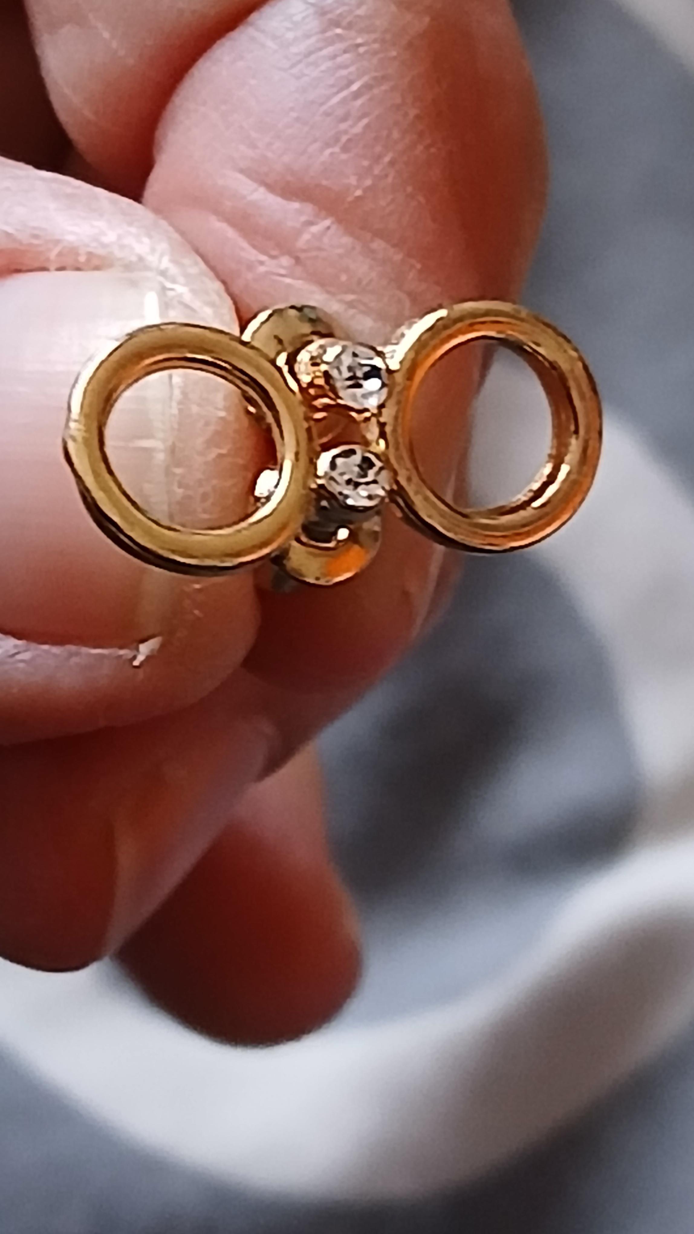 troc de troc une paire de boucle d oreille image 0