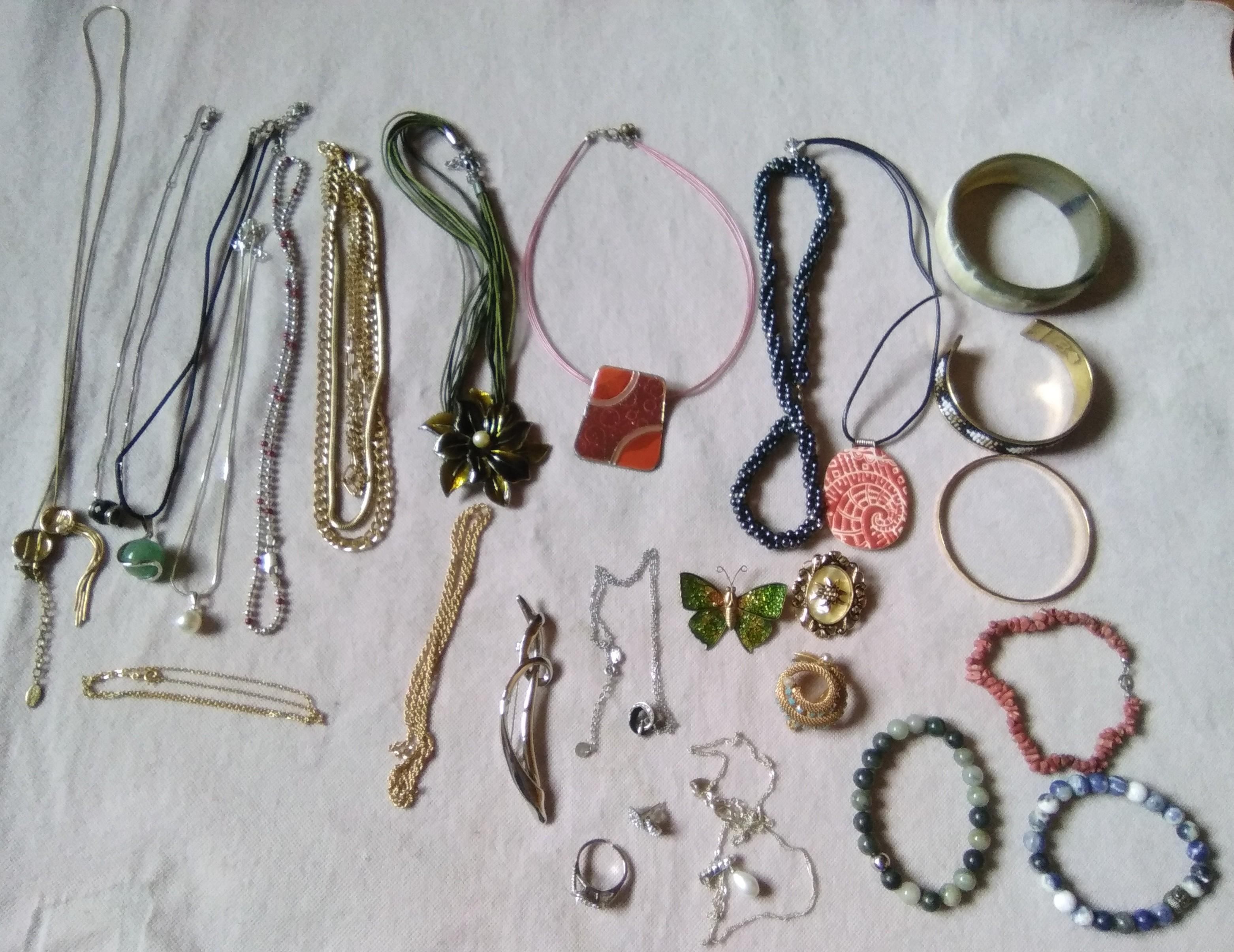 troc de troc lot bijoux, femme, très bon état image 0