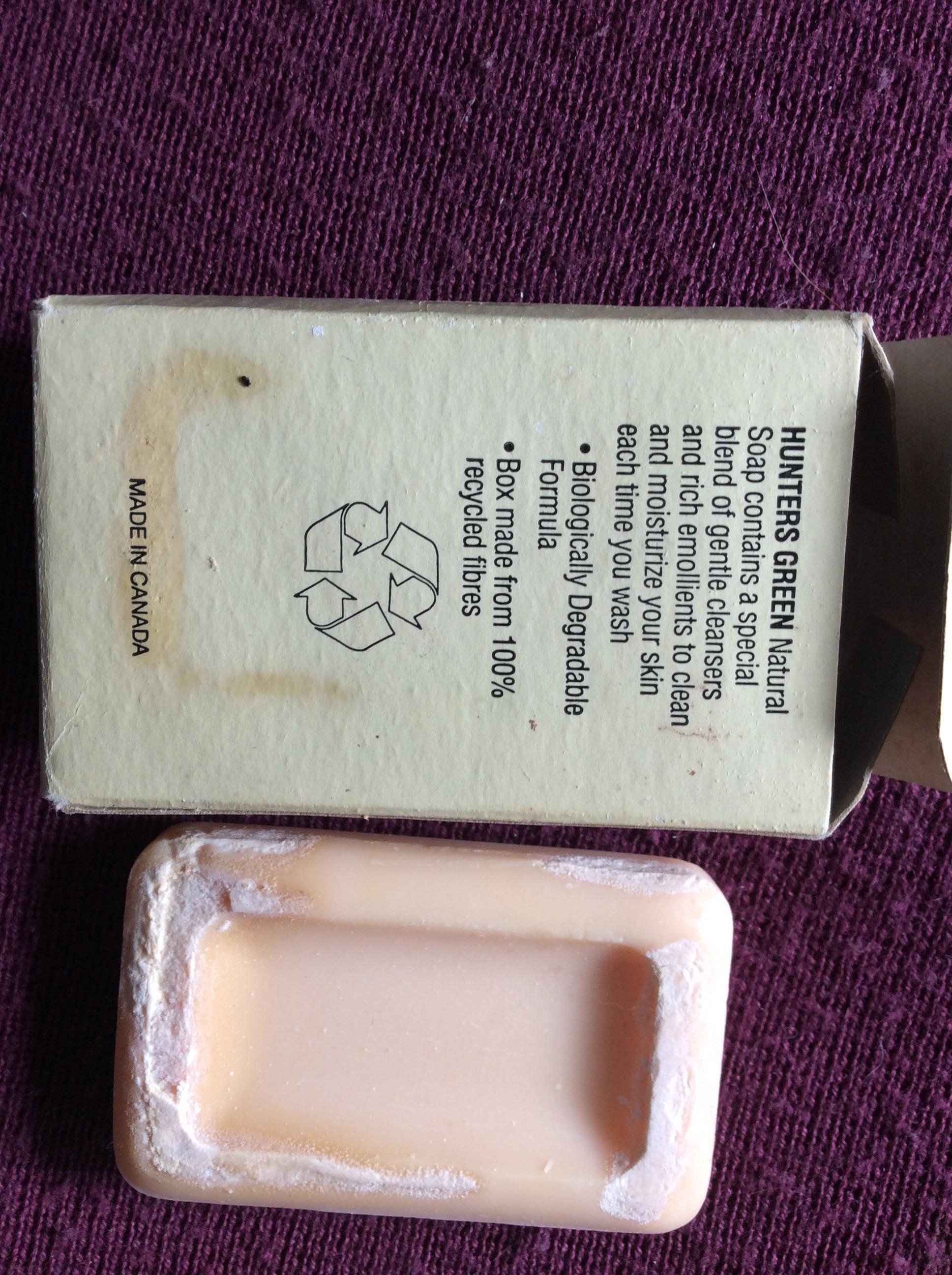 troc de troc vieux savon miniature un peu abîmé par l’âge et l’humidité image 2