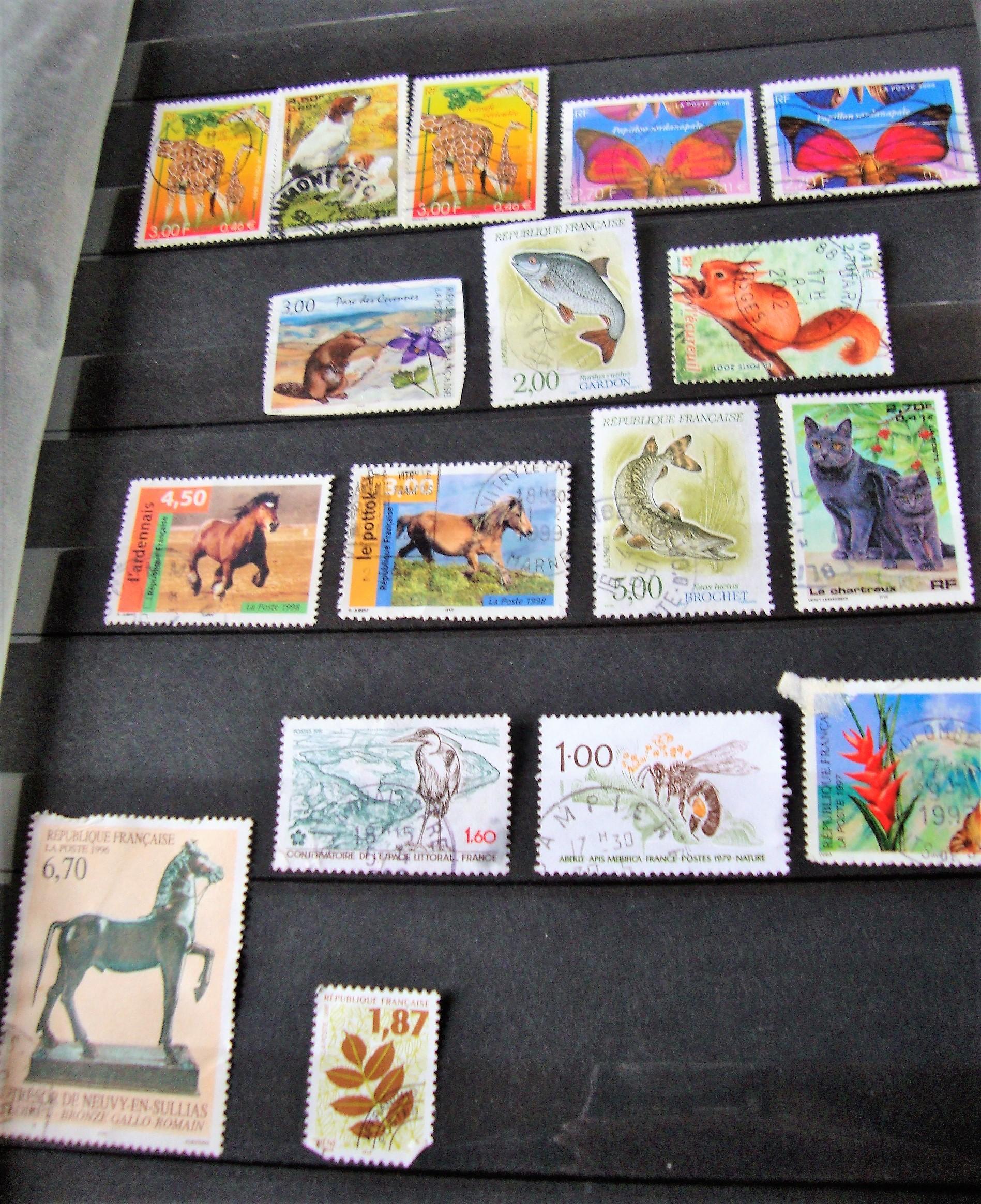 troc de troc 17 timbres france animaux oblitérés. image 0