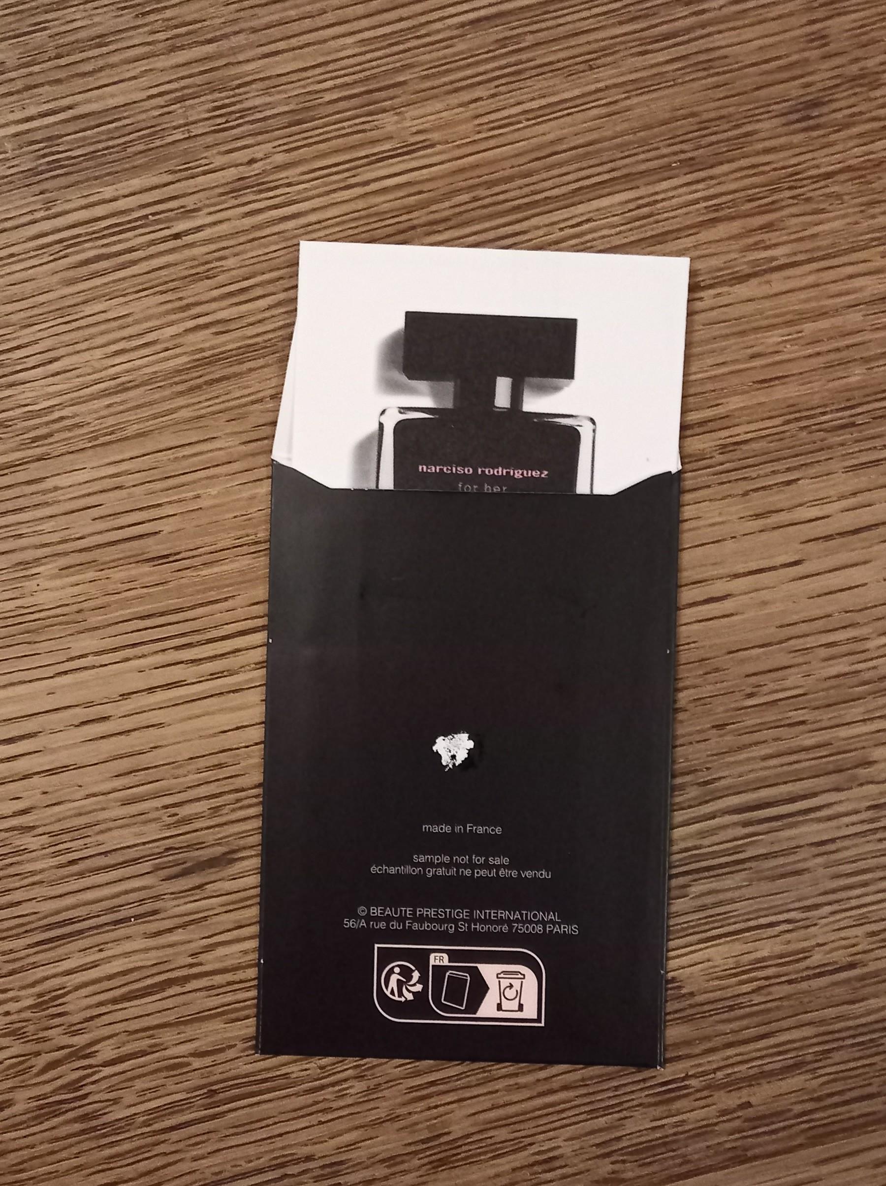 troc de troc carte parfumée narciso rodriguez. image 1