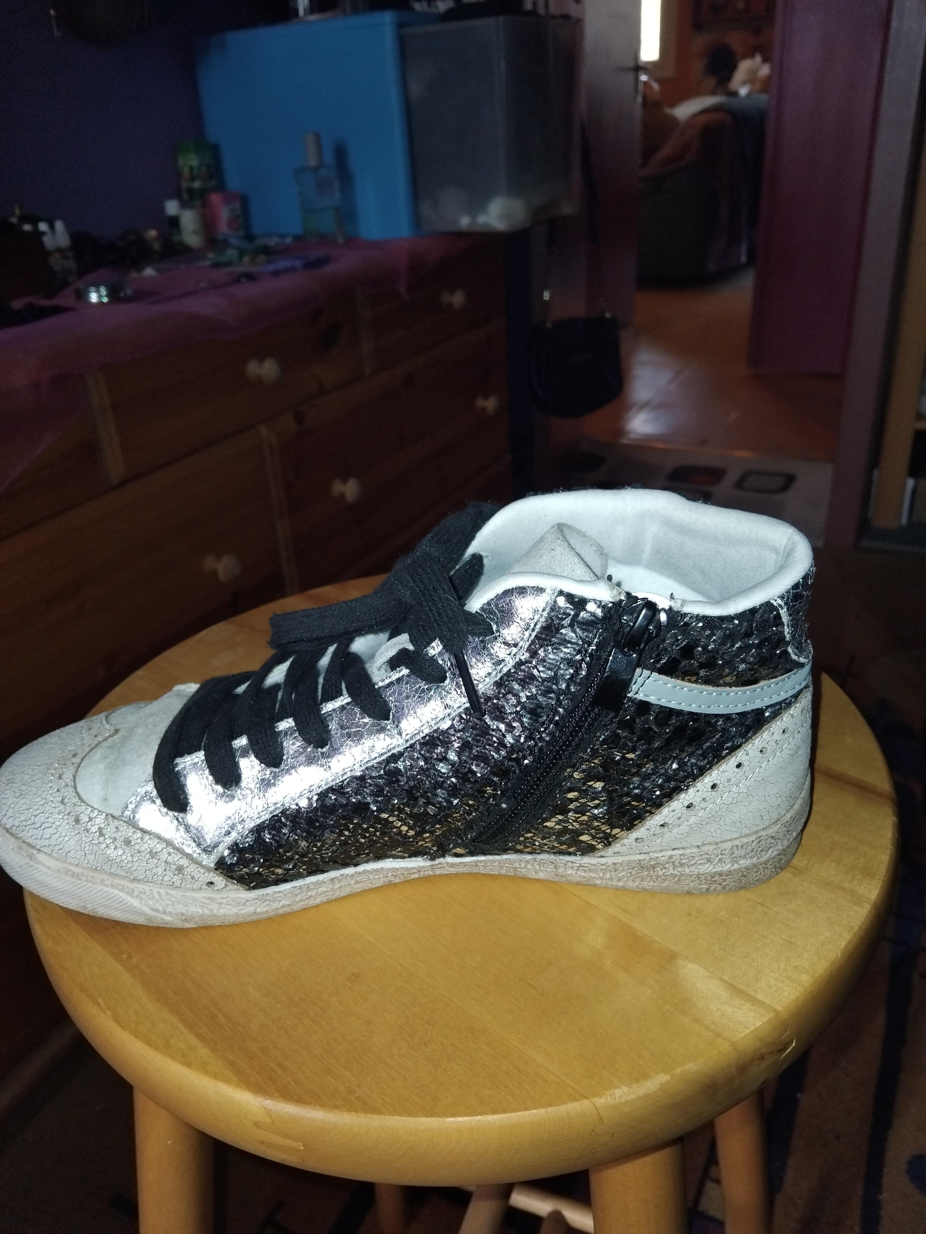 troc de troc basquettes 40 tbe montantes cuir beige mordoré noires zip lacets image 2