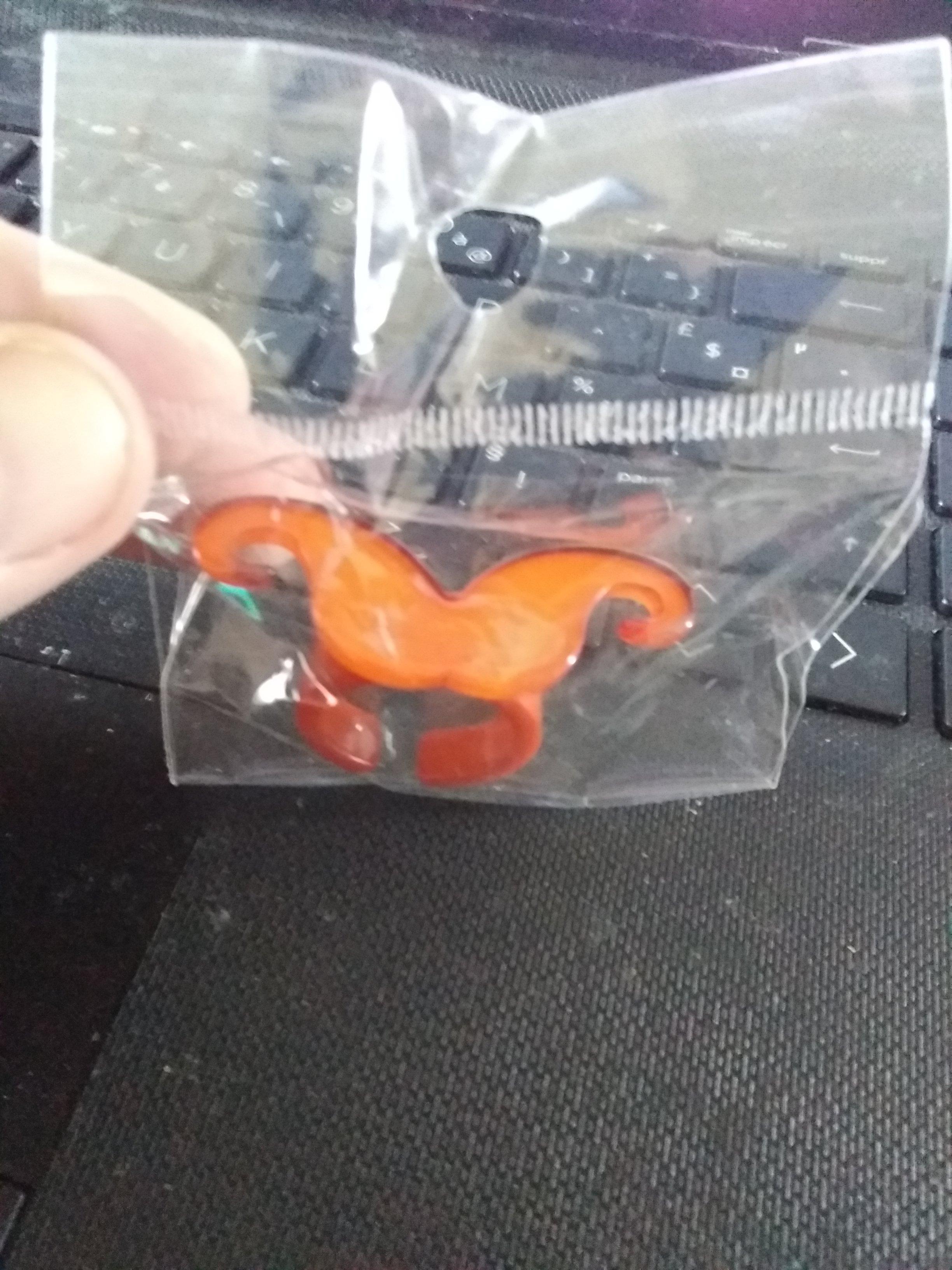 troc de troc bague moustache orange neuf image 0