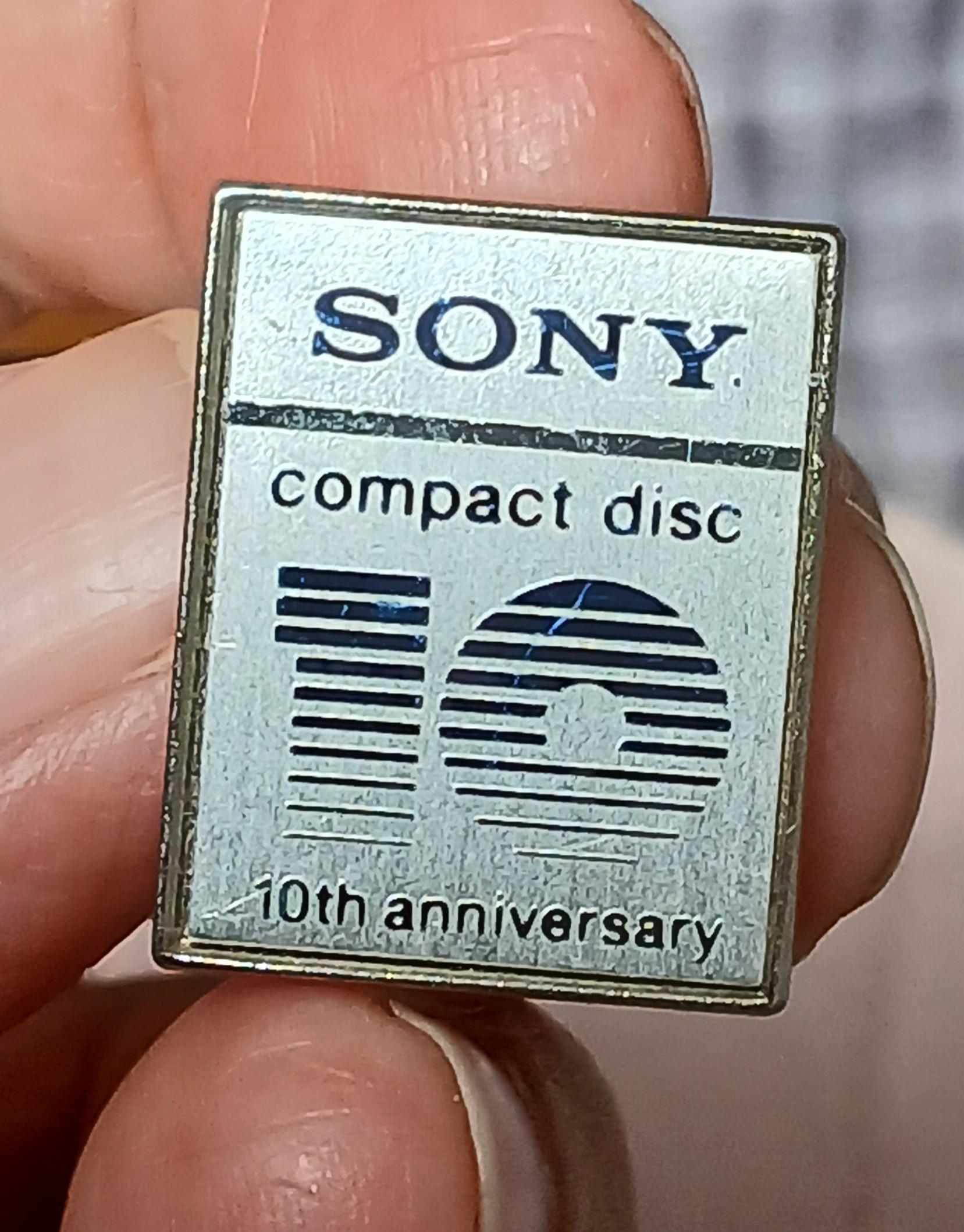 troc de troc reserver. pins ' sony ' compacte disc image 0