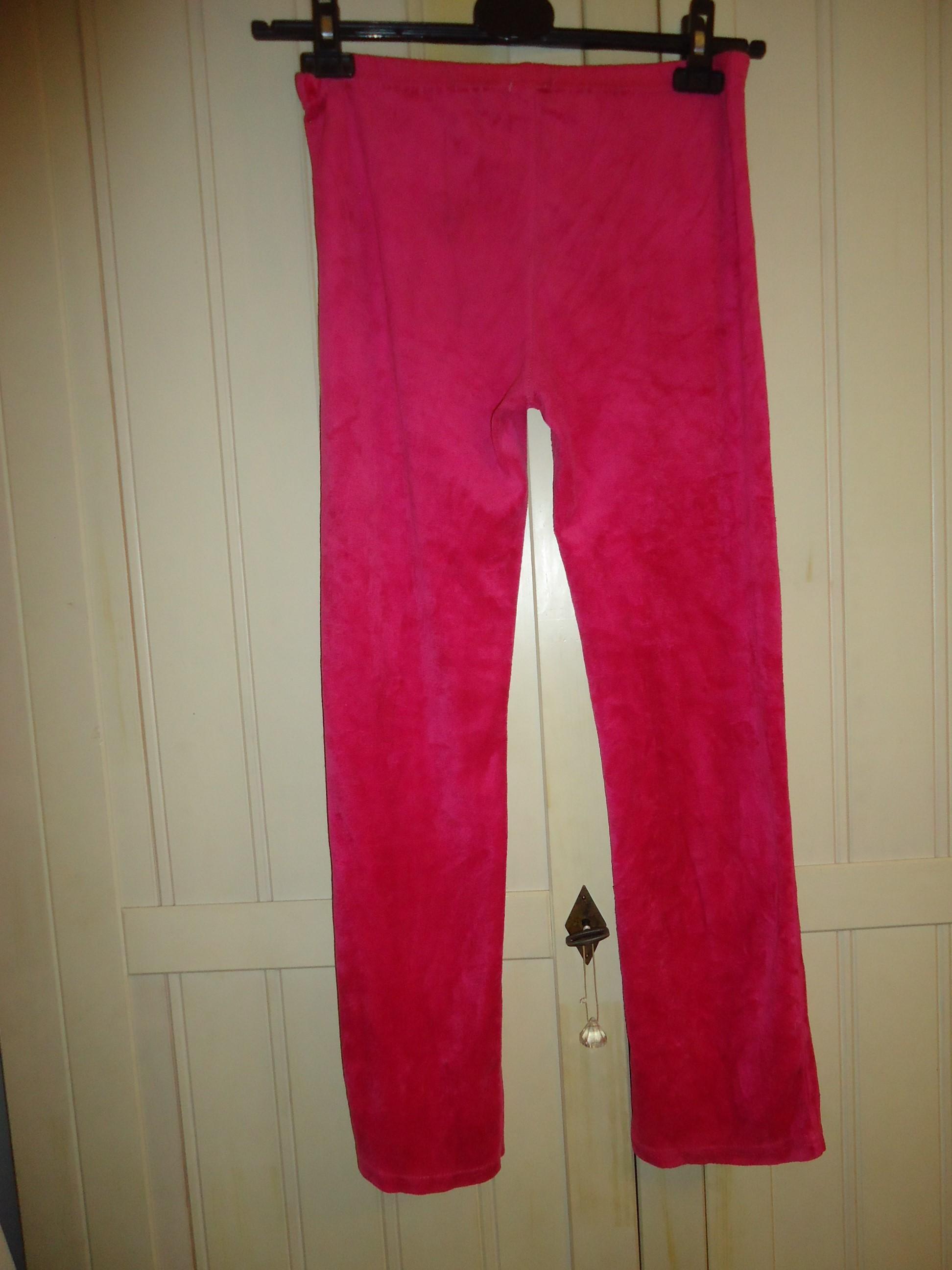 troc de troc pyjama rose xs ou 152 cm, marque absorba image 1