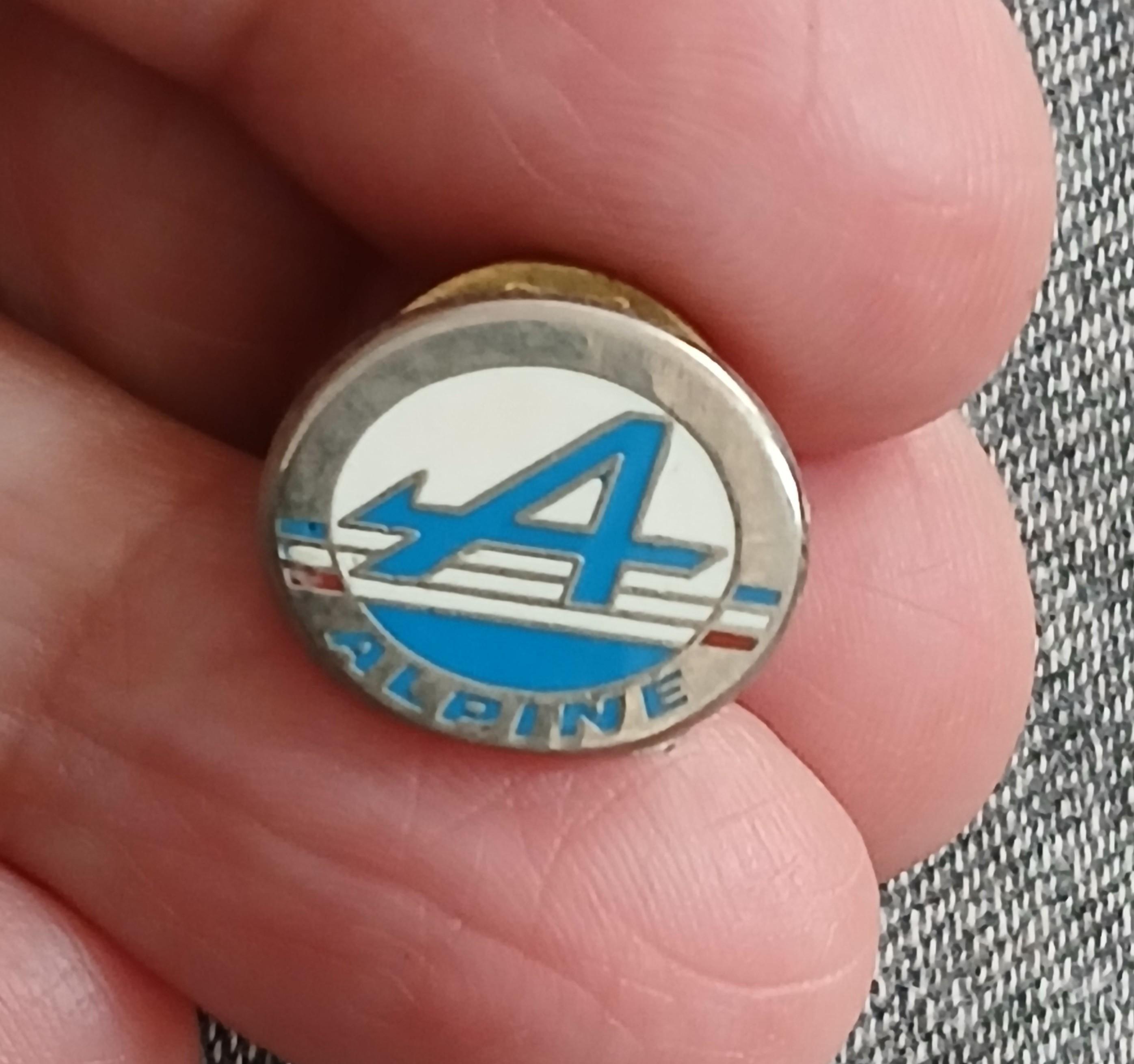 troc de troc un pins image 1
