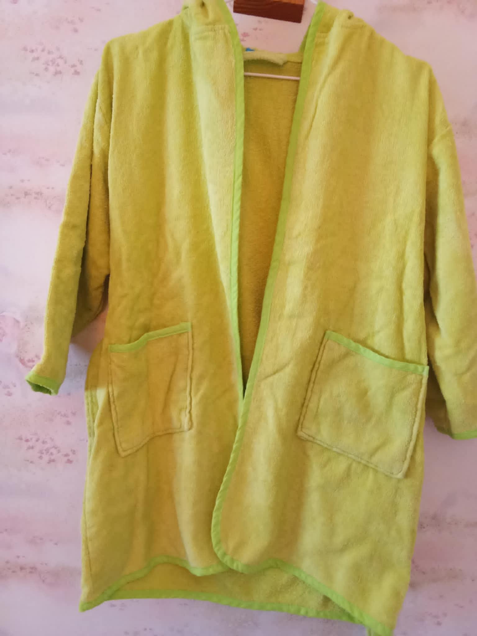troc de troc peignoir de bain ou robe de chambre 10 ans avec capuche image 0