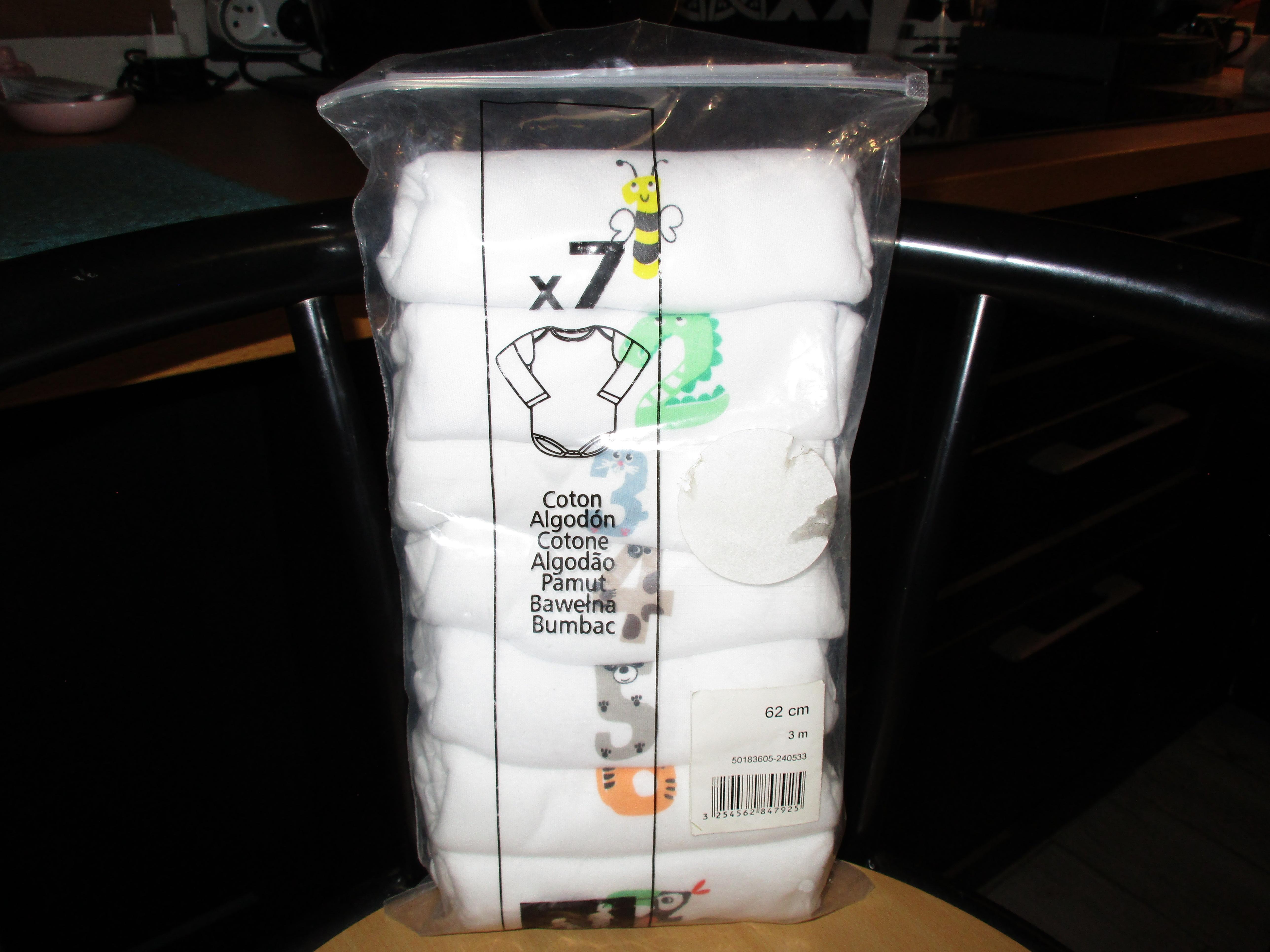 troc de troc lot 7 bodies neufs emballés 3 mois image 0