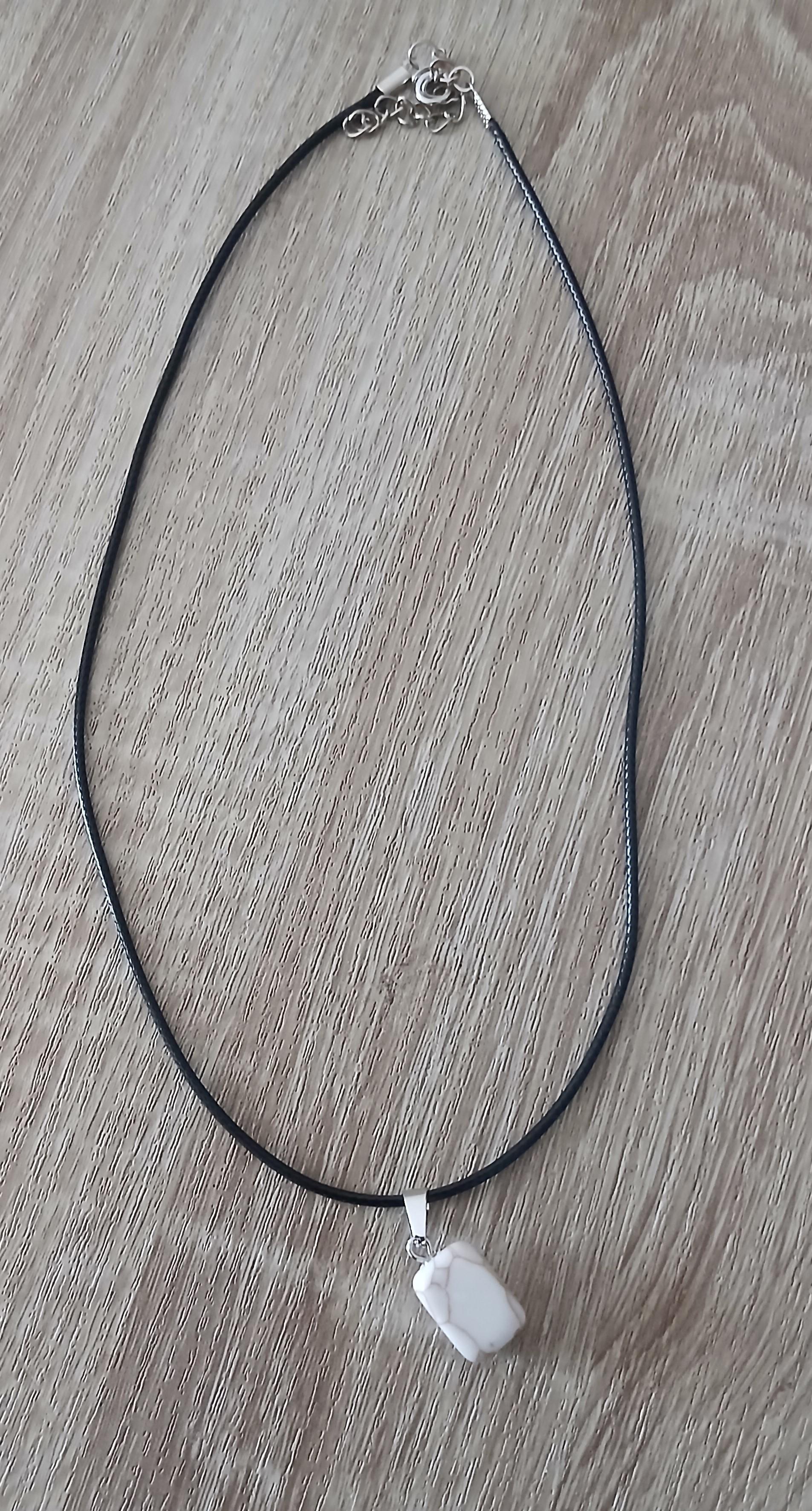 troc de troc collier femme image 0