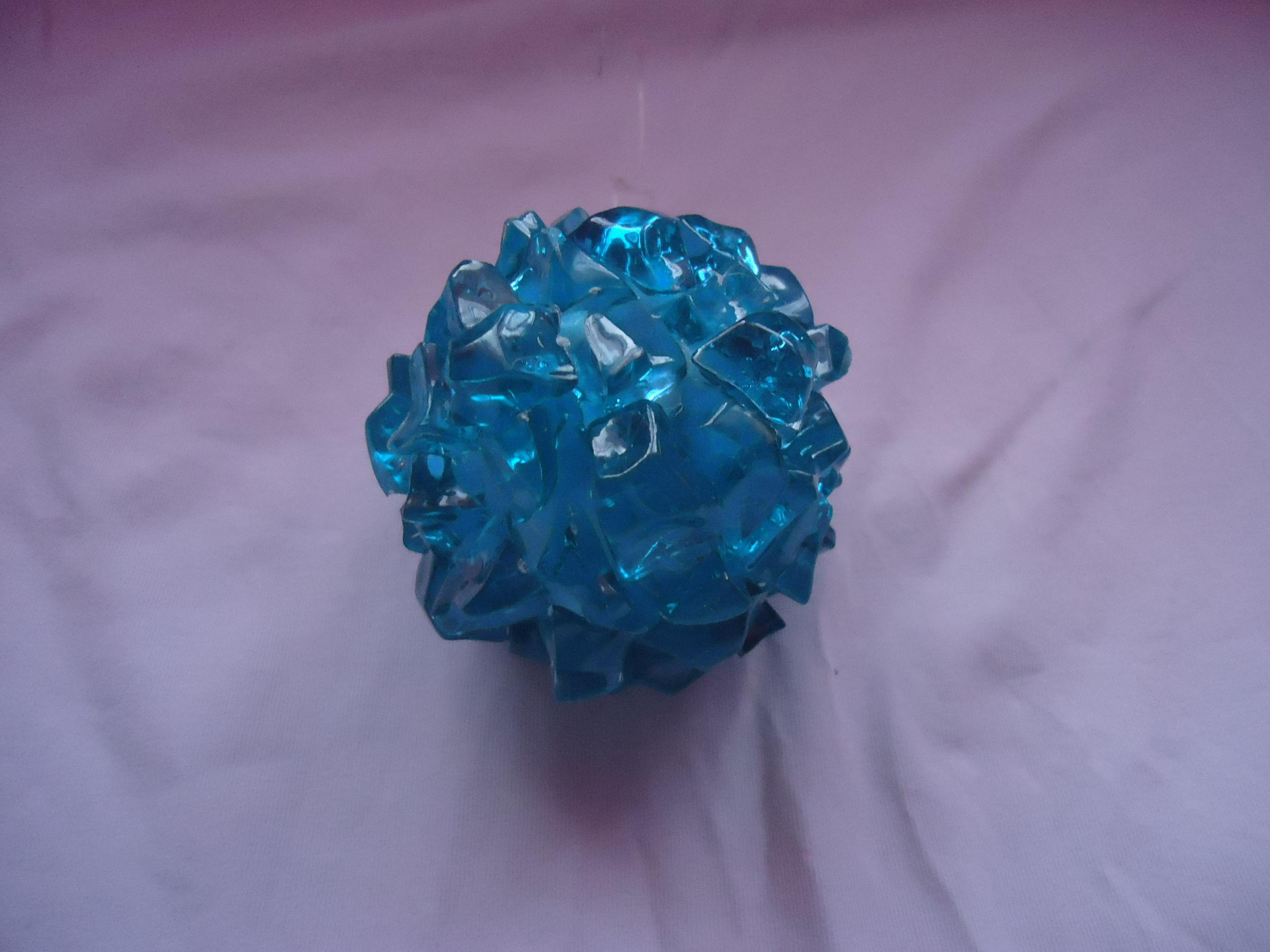 troc de troc réservée boule de noël ou autre bleu image 0