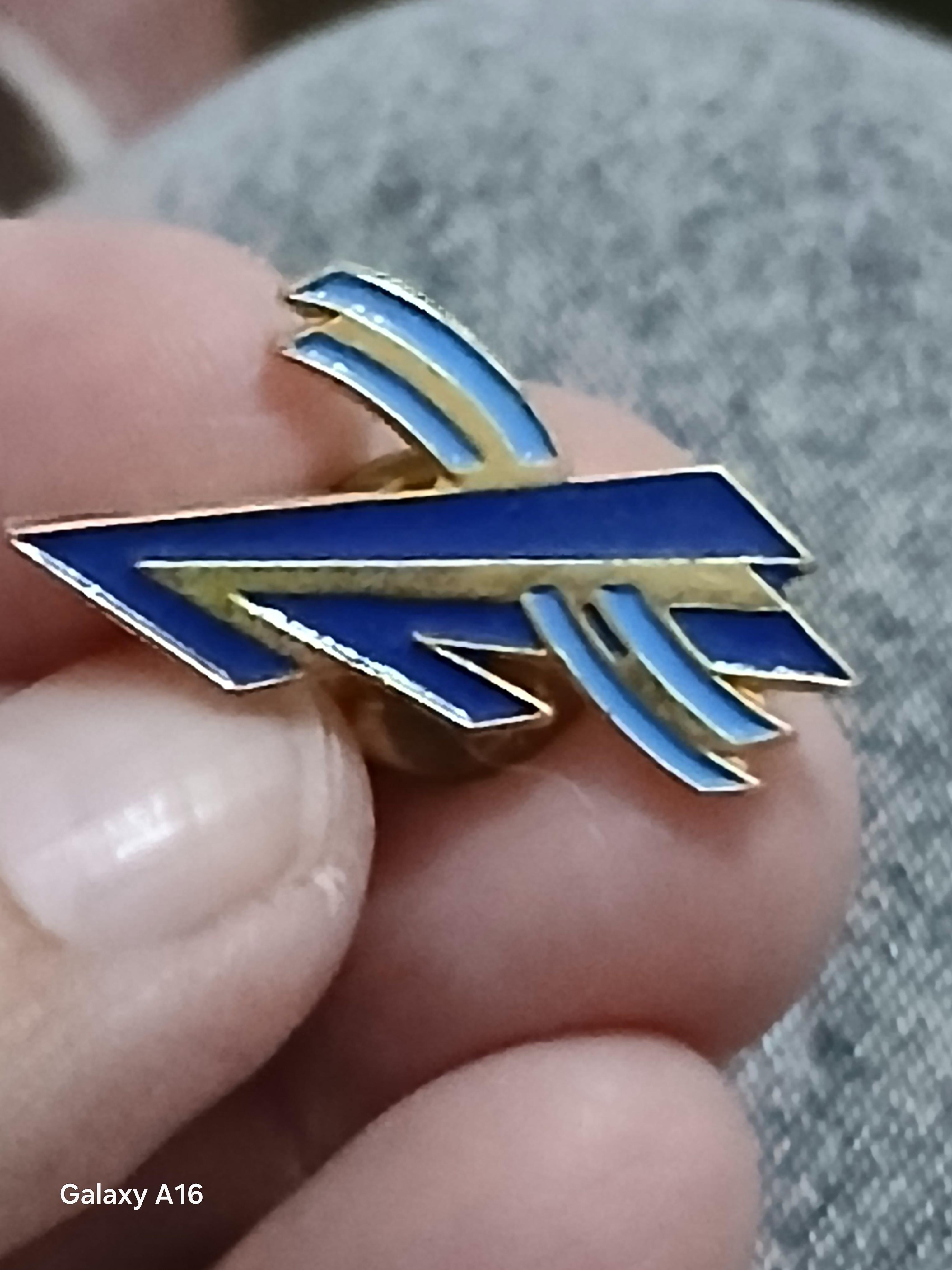 troc de troc un pins image 0