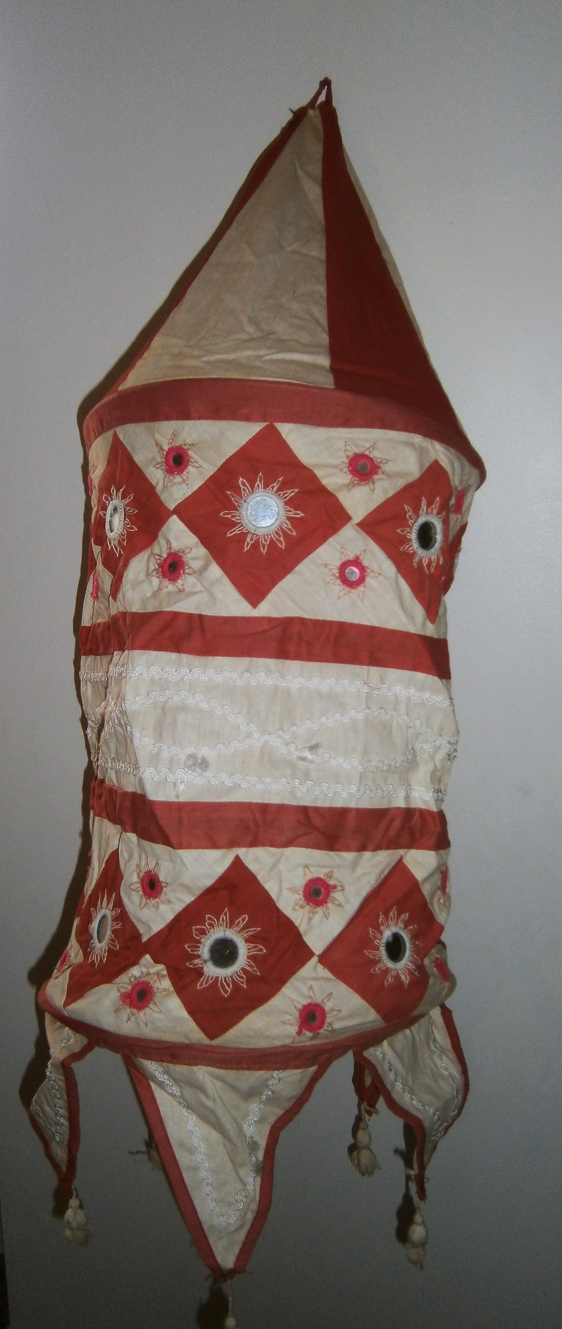 troc de troc suspension indienne en tissu image 0