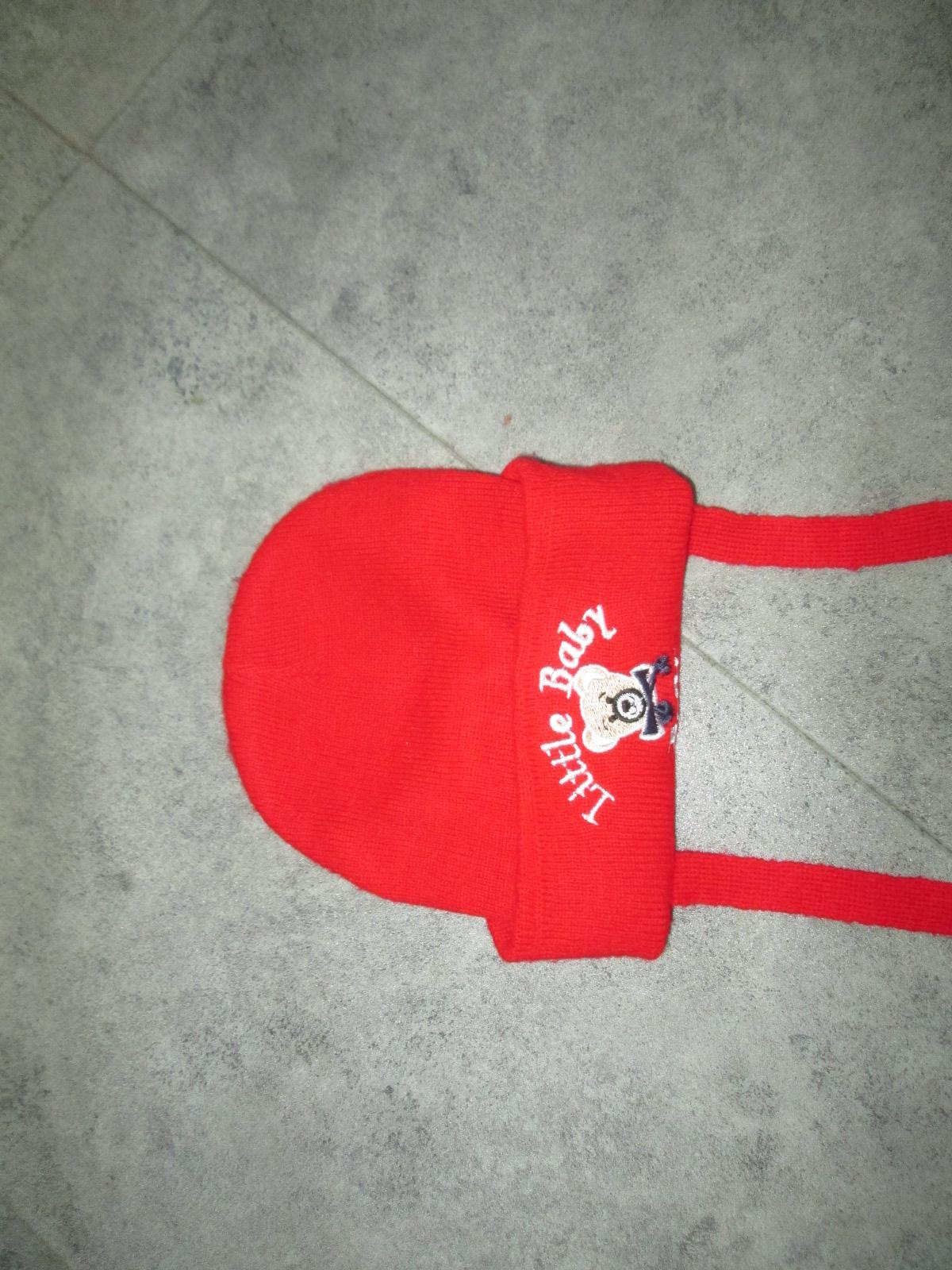 troc de troc bonnet rouge  neuf 1 an little baby image 0