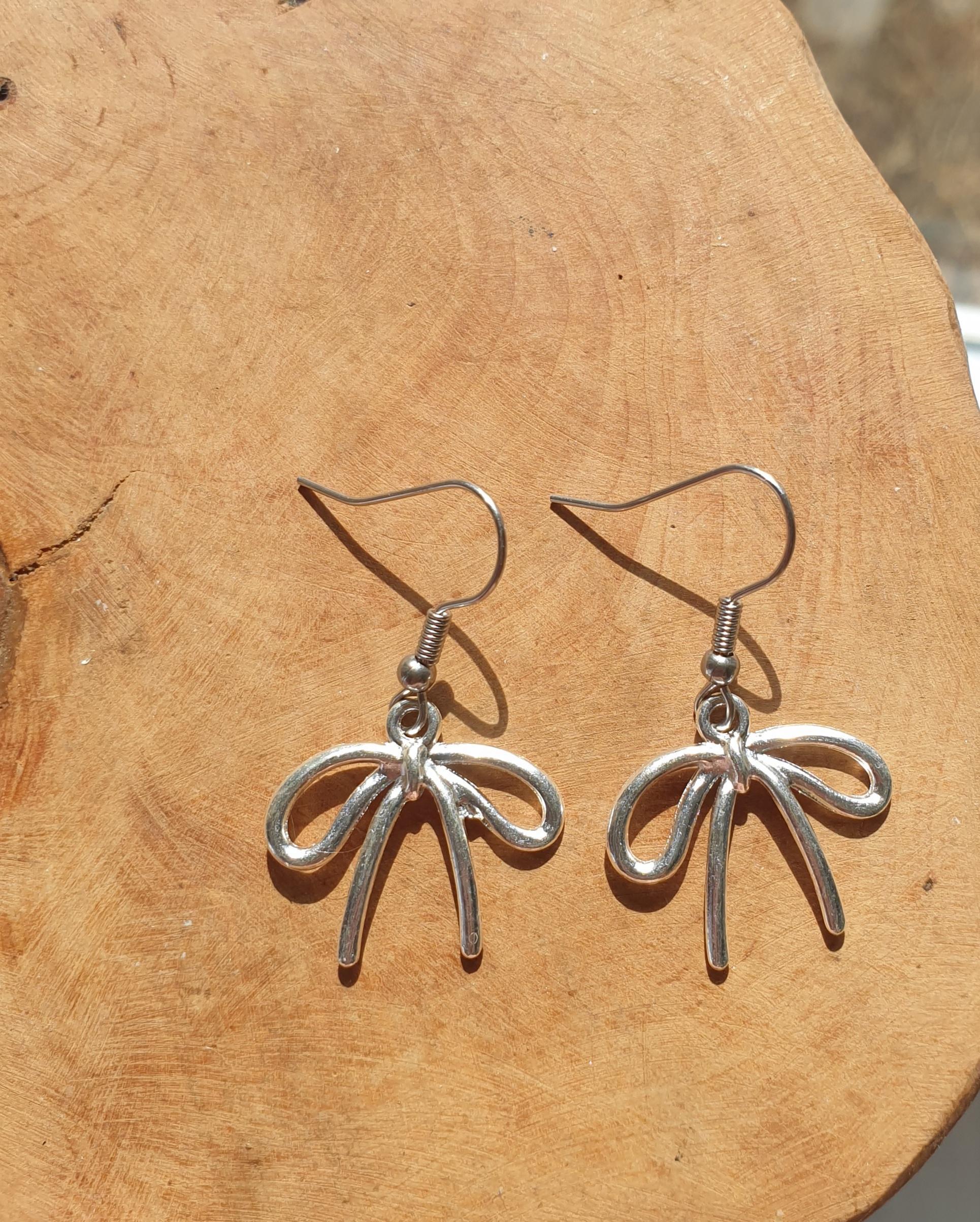 troc de troc boucles d'oreilles fait main image 0