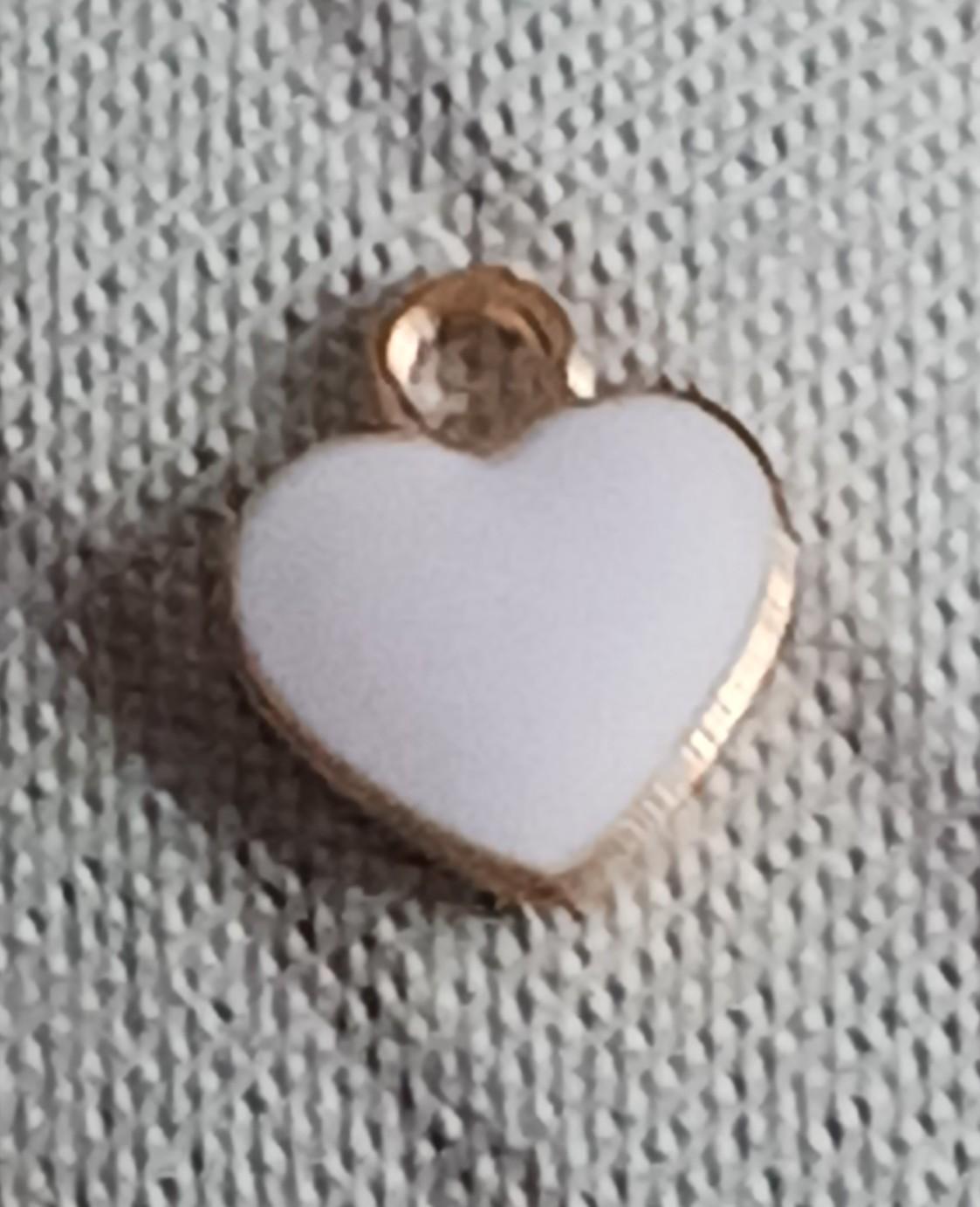 troc de troc reserver valvi. un pendentif image 0