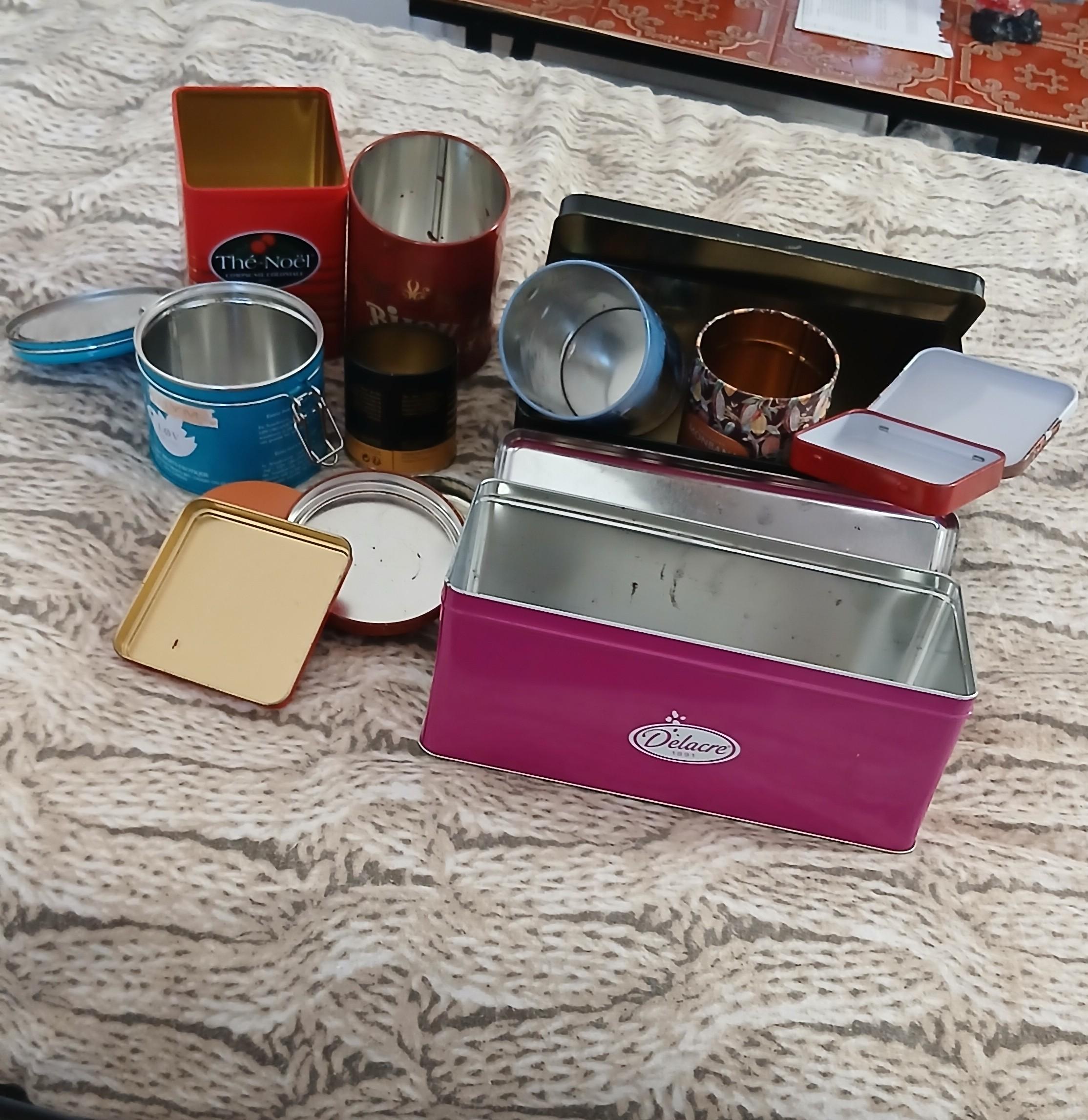 troc de troc lots de boîtes en fer image 1