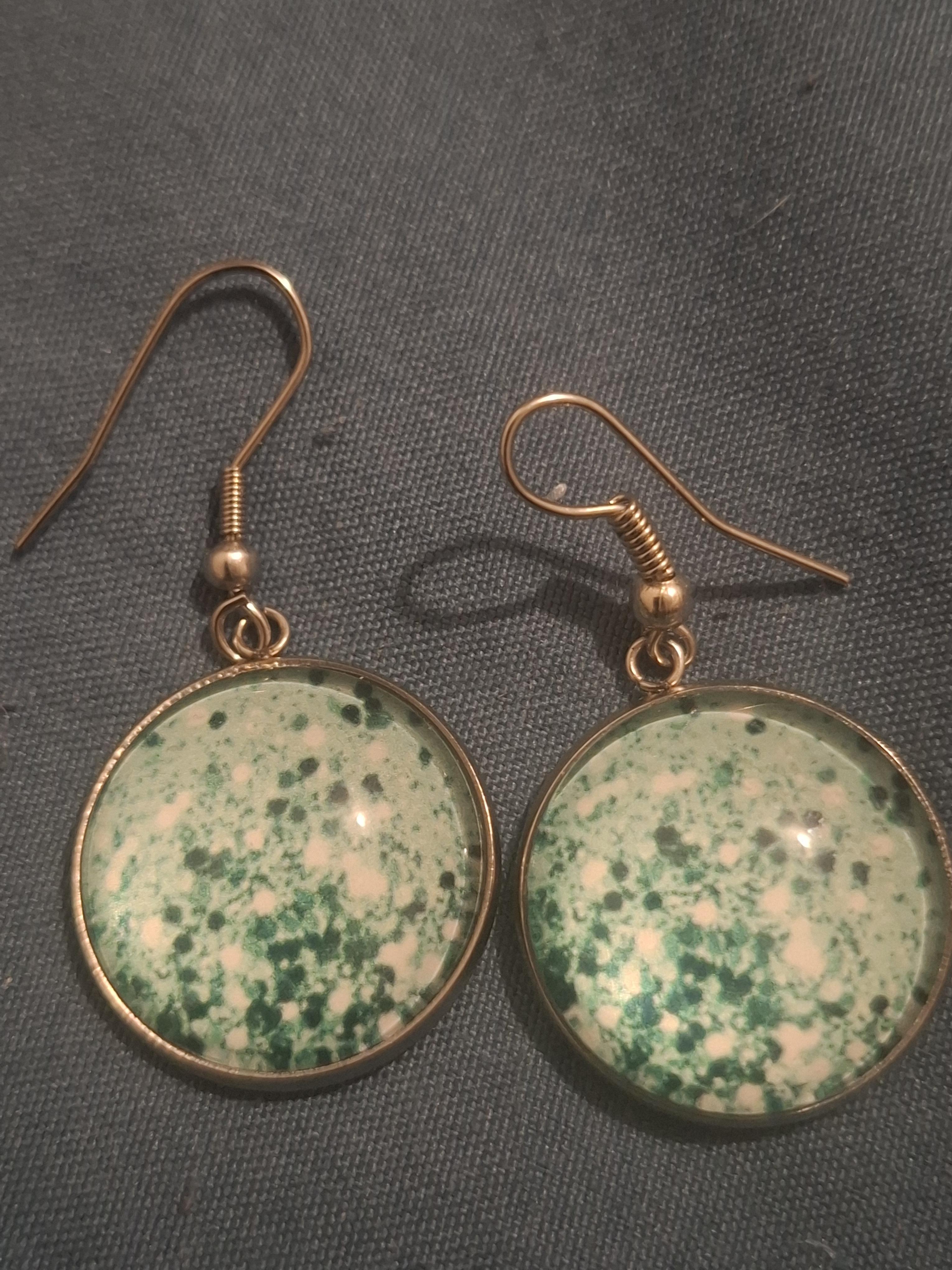 troc de troc boucles d'oreilles image 0