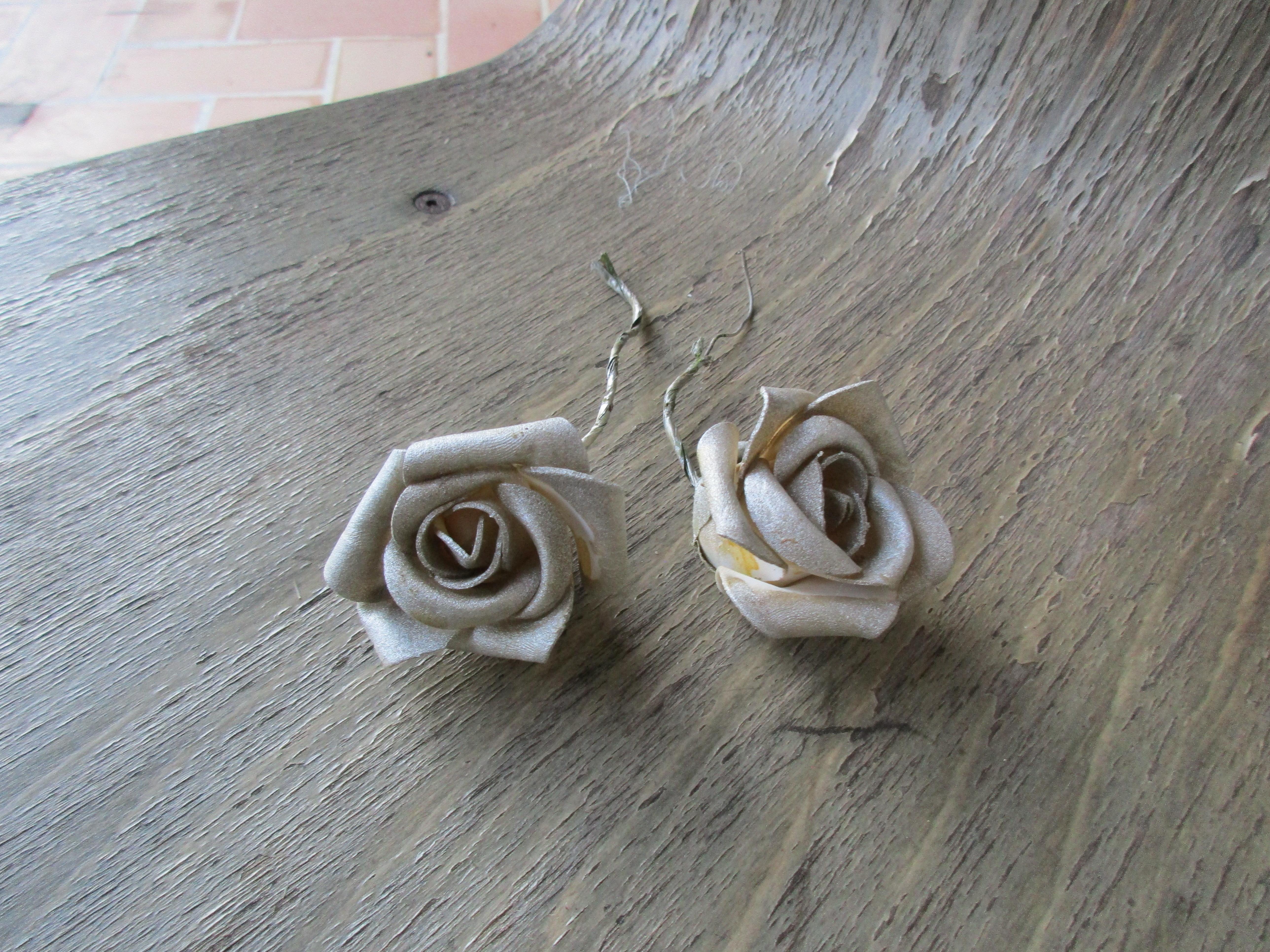 troc de troc 2 fausses fleurs image 0