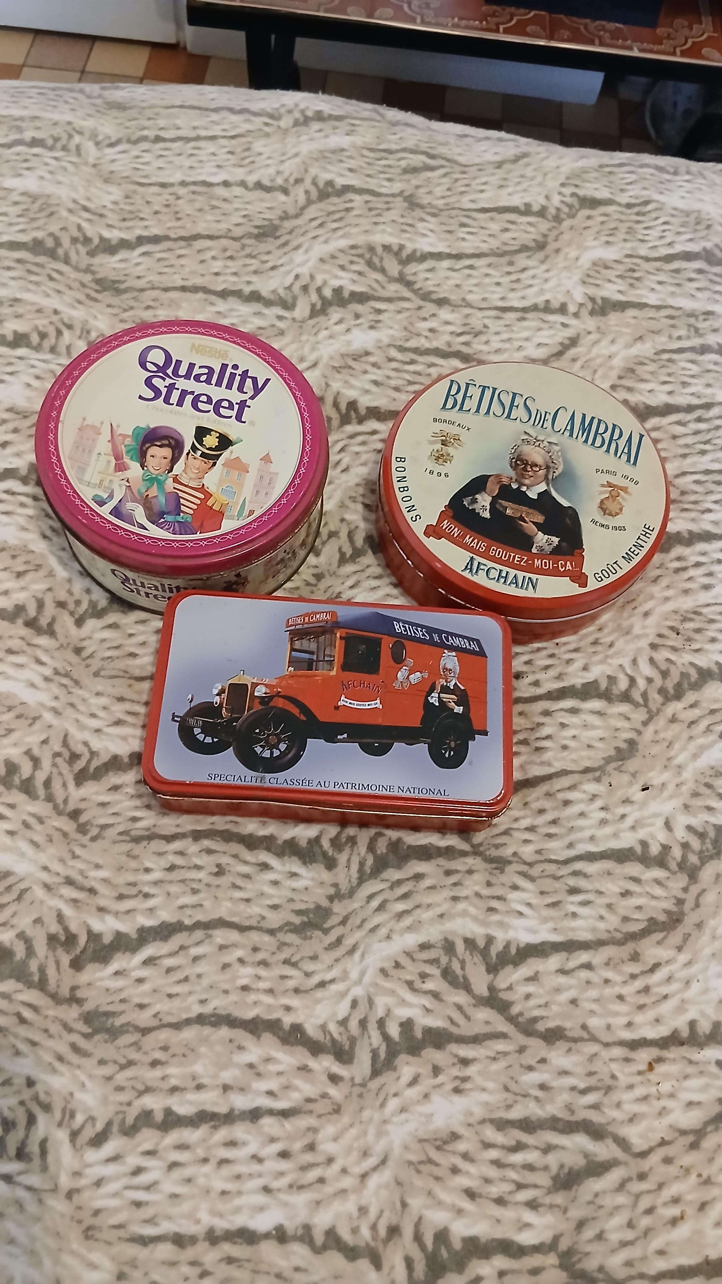 troc de troc lots de boîtes en fer image 0