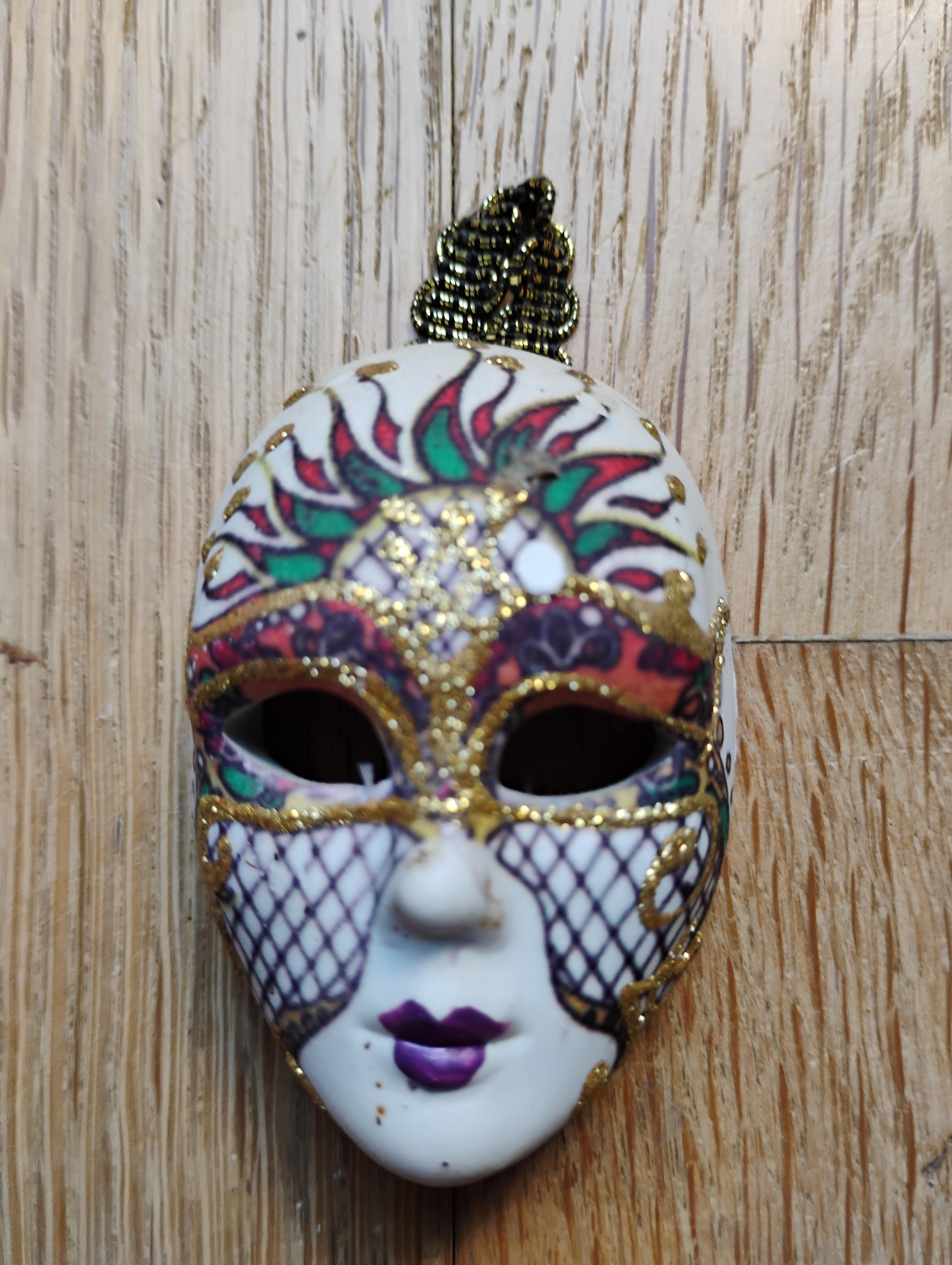 troc de troc peti masque vénitien image 0