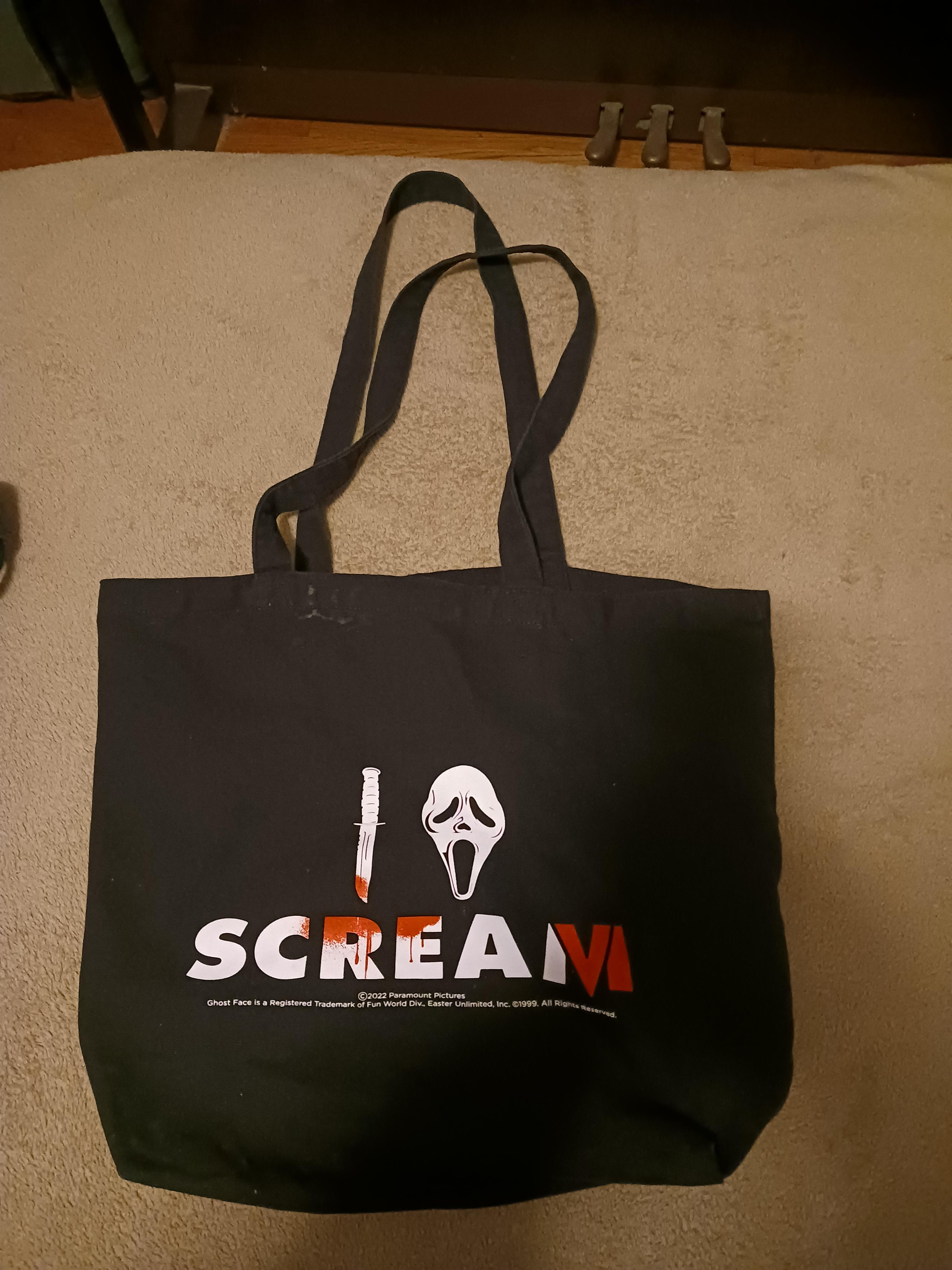 troc de troc scream tote bag image 0