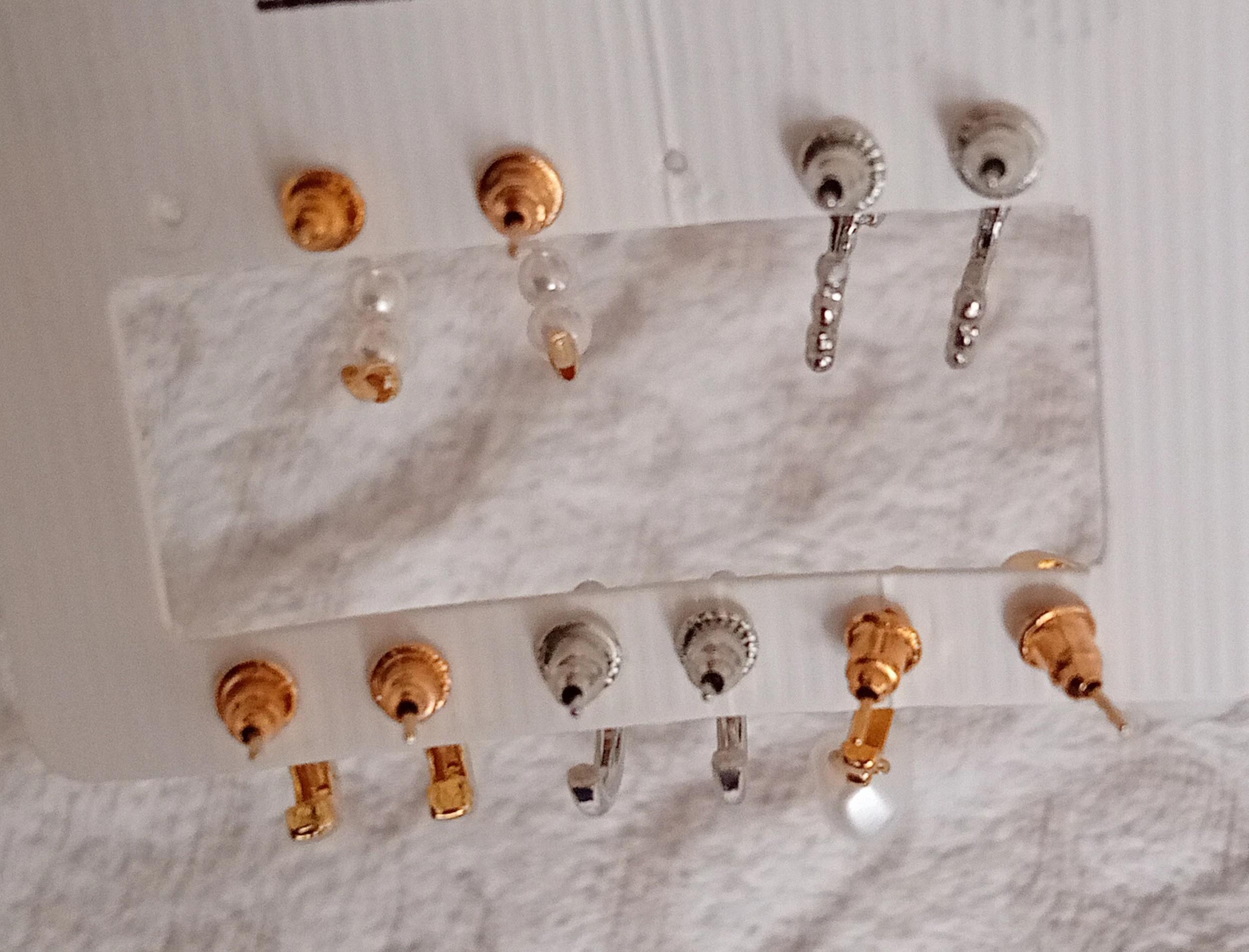 troc de troc lot de boucles d'oreilles image 1