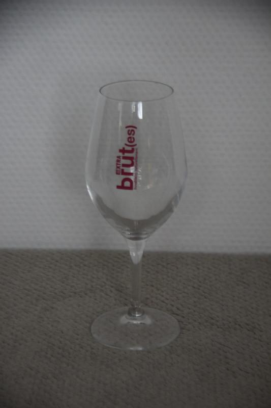 troc de troc verre à vin du festival extra brut 2024 image 0