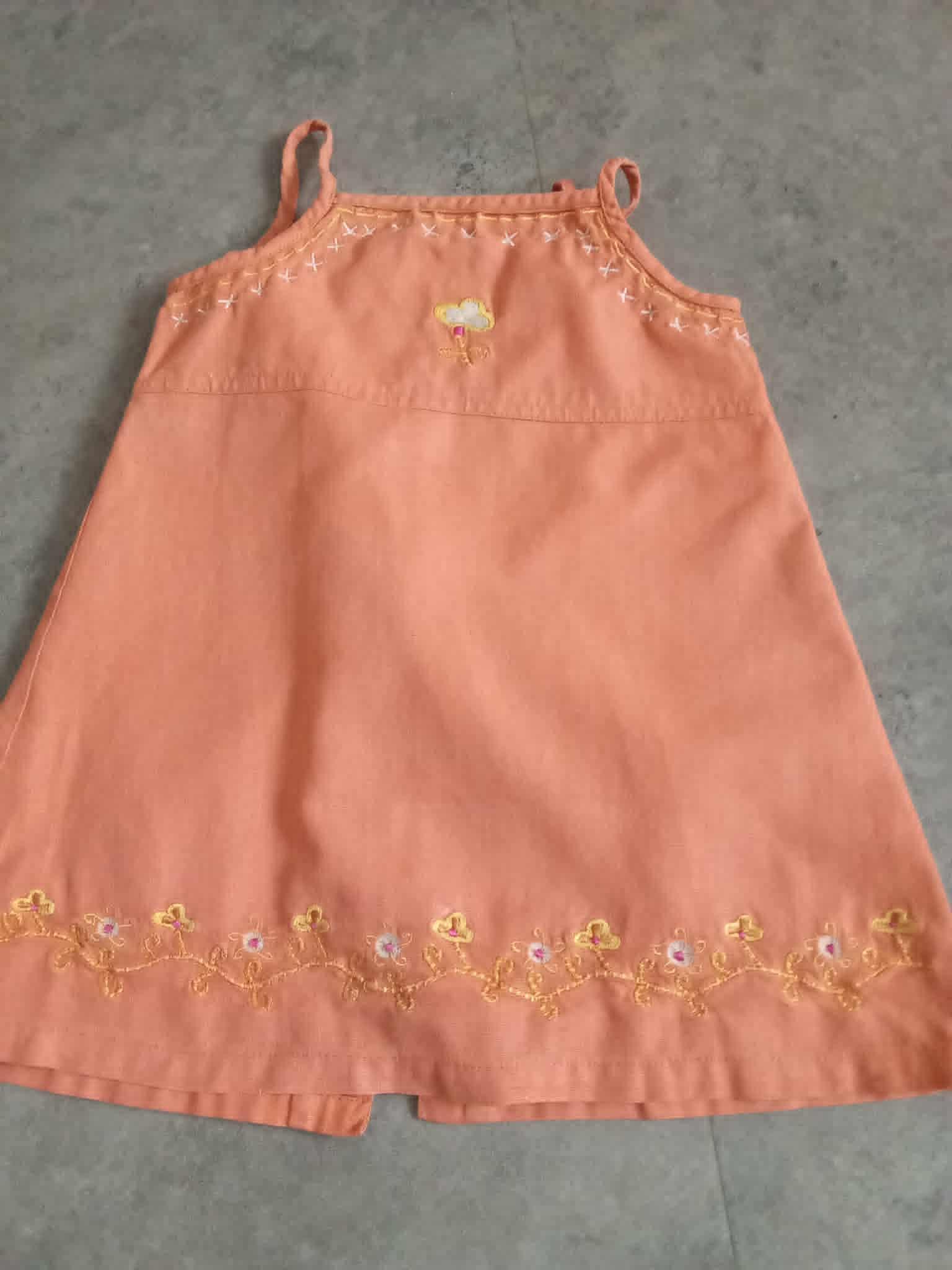 troc de troc robe orange 18 mois image 0