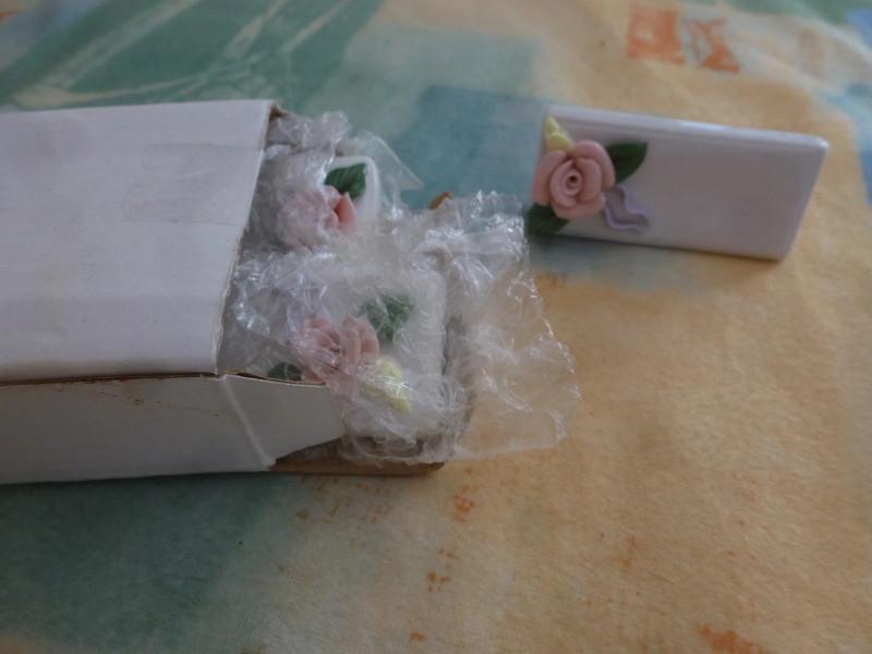 troc de troc 3 porte noms en porcelaine image 0