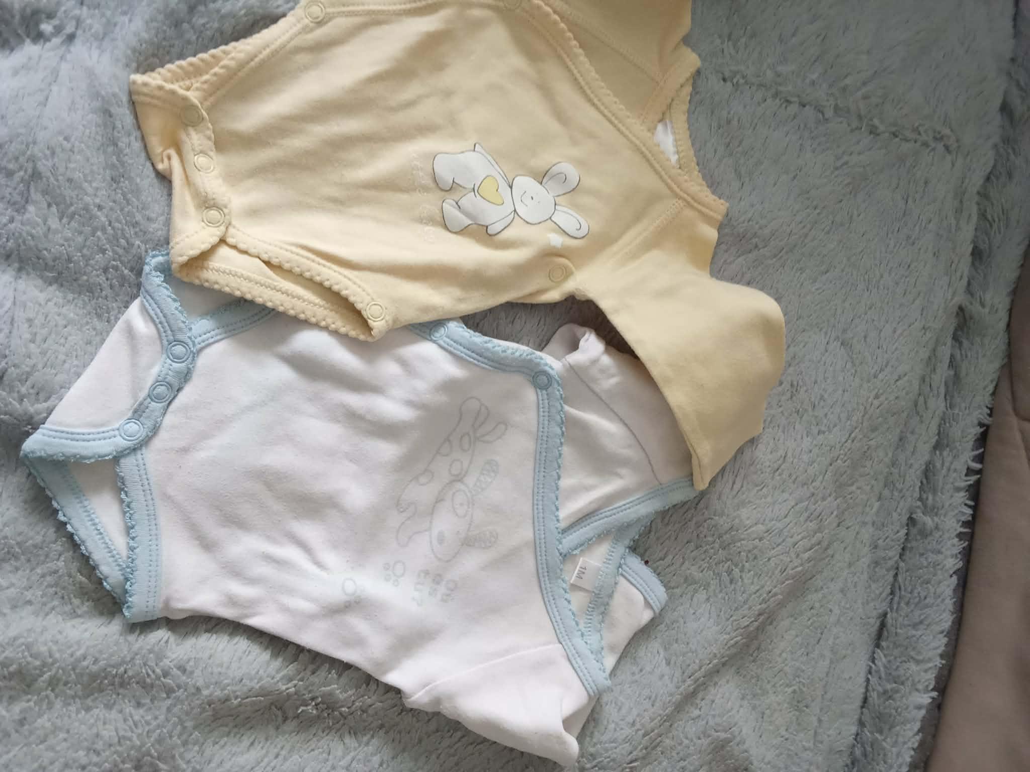 troc de troc 2 body  1 mois  comme neuf image 2