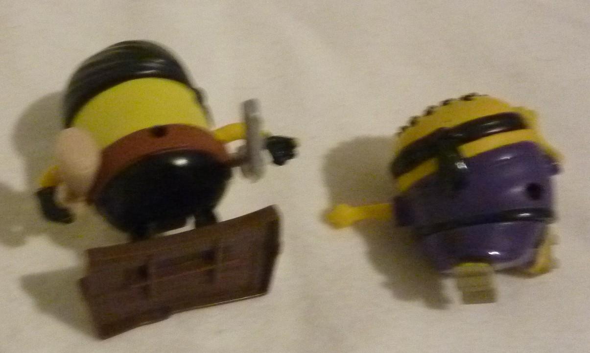 troc de troc 2 figurines les minions mcdonalds en plastique image 1