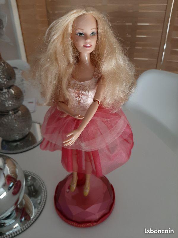 troc de troc poupée barbie danseuse image 2