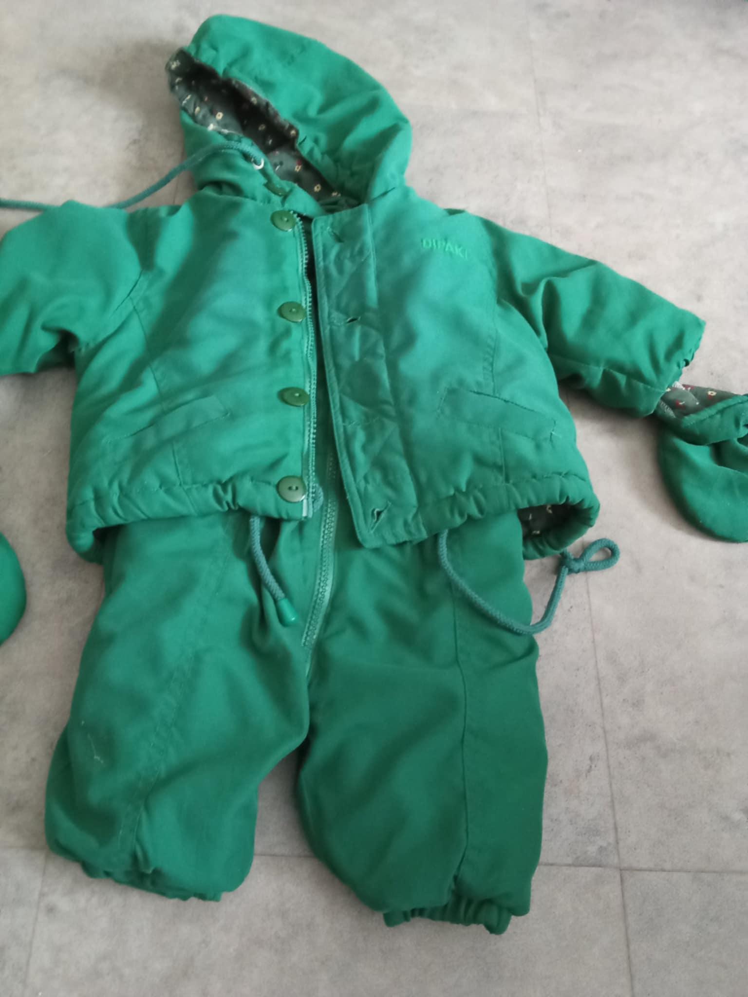 troc de troc ensemble blouson , salopette + les gants 6 mois tres bon etat image 0