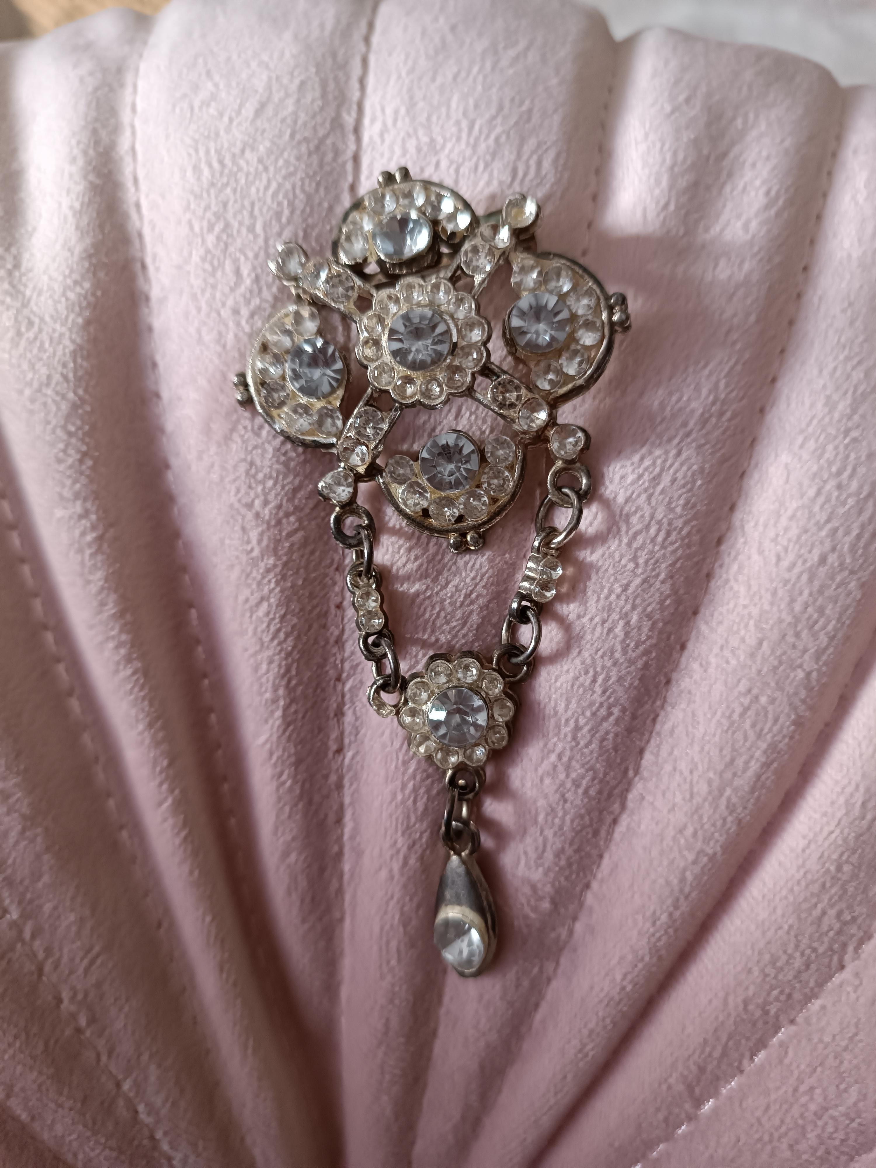 troc de troc broche vintage image 0