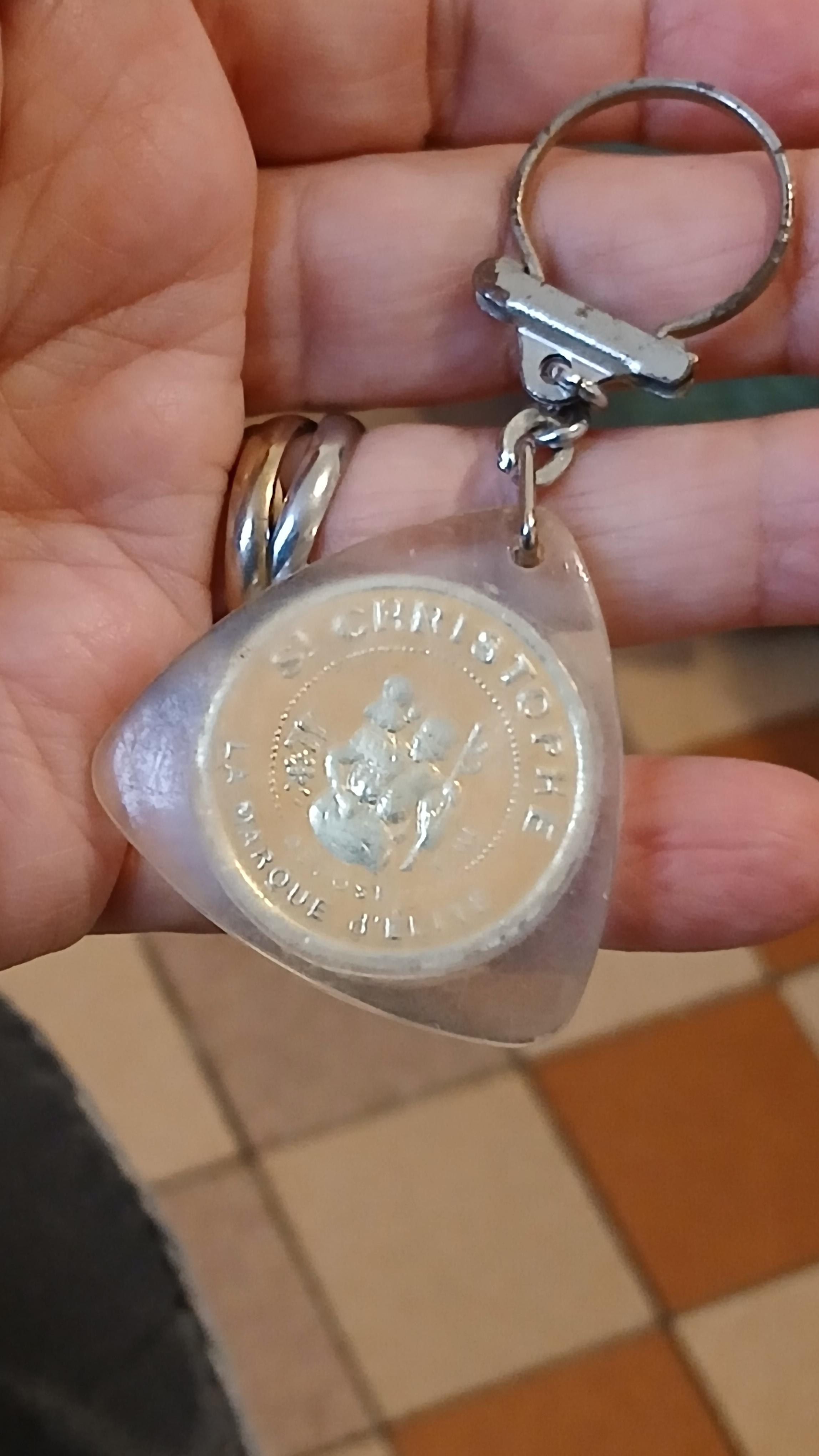 troc de troc reserver fidji  porte clé image 0