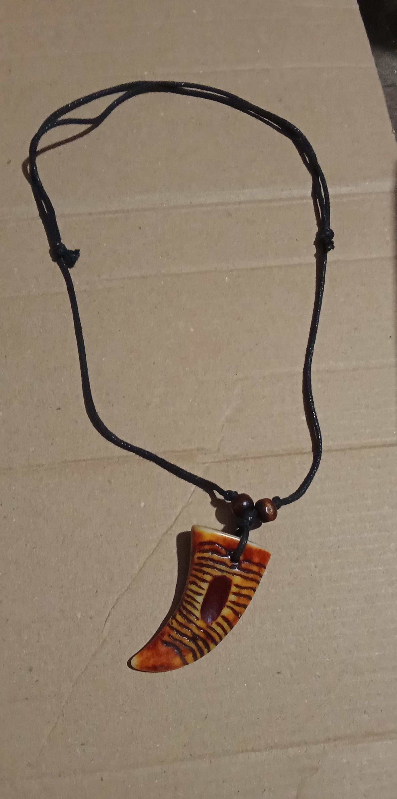 troc de troc collier ajustable neuf réservé diverstroc image 0