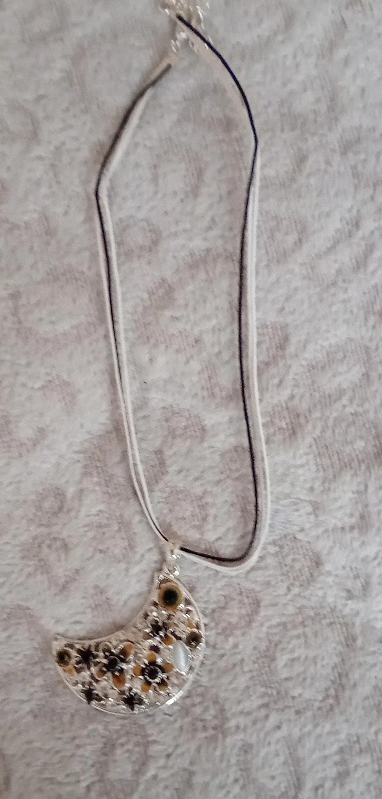 troc de troc collier femme image 0