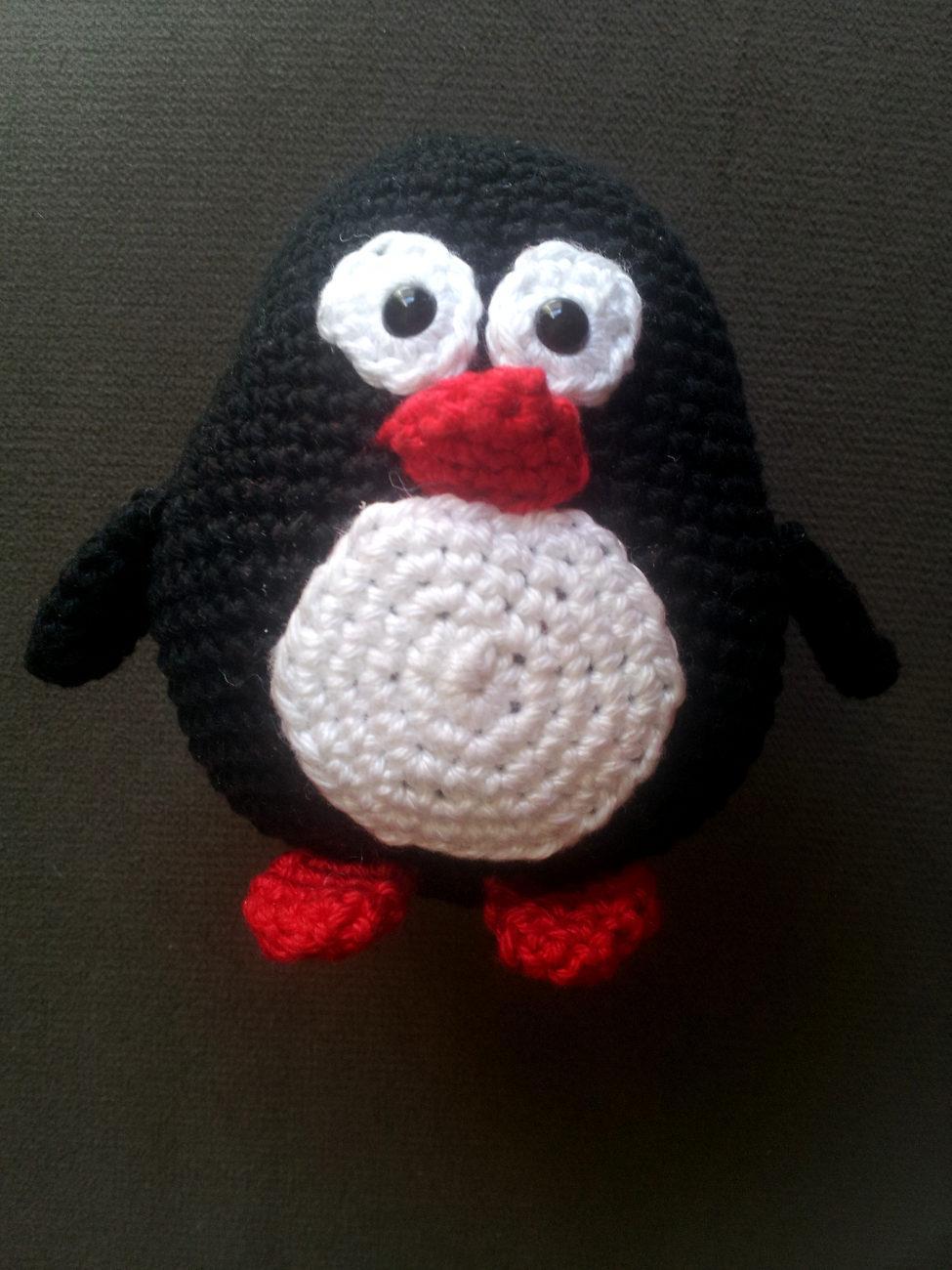 troc de troc petit pingouin amigurumi rÉservÉ erik hausse image 0