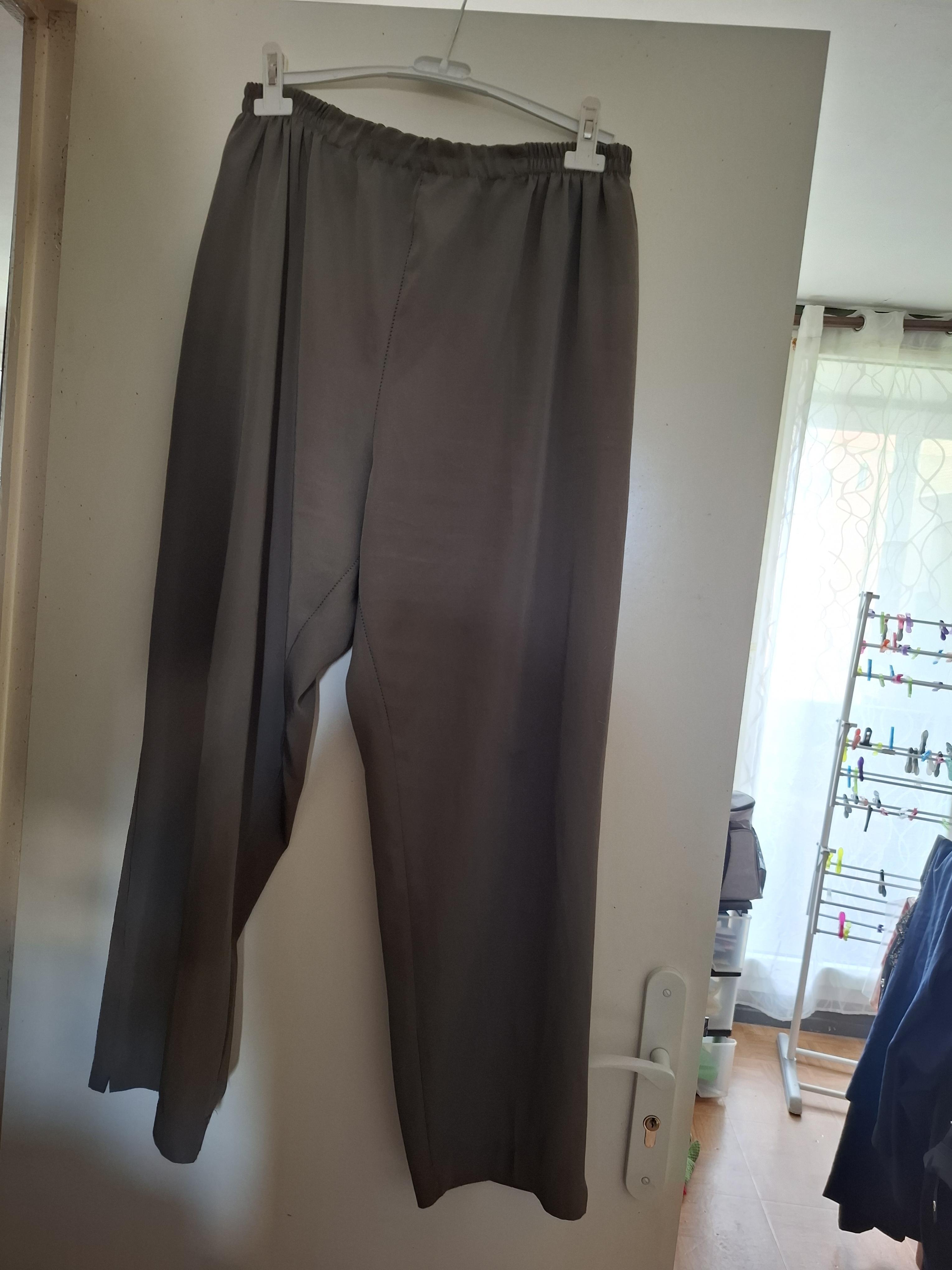 troc de troc pantalon vert olive taille6 image 0