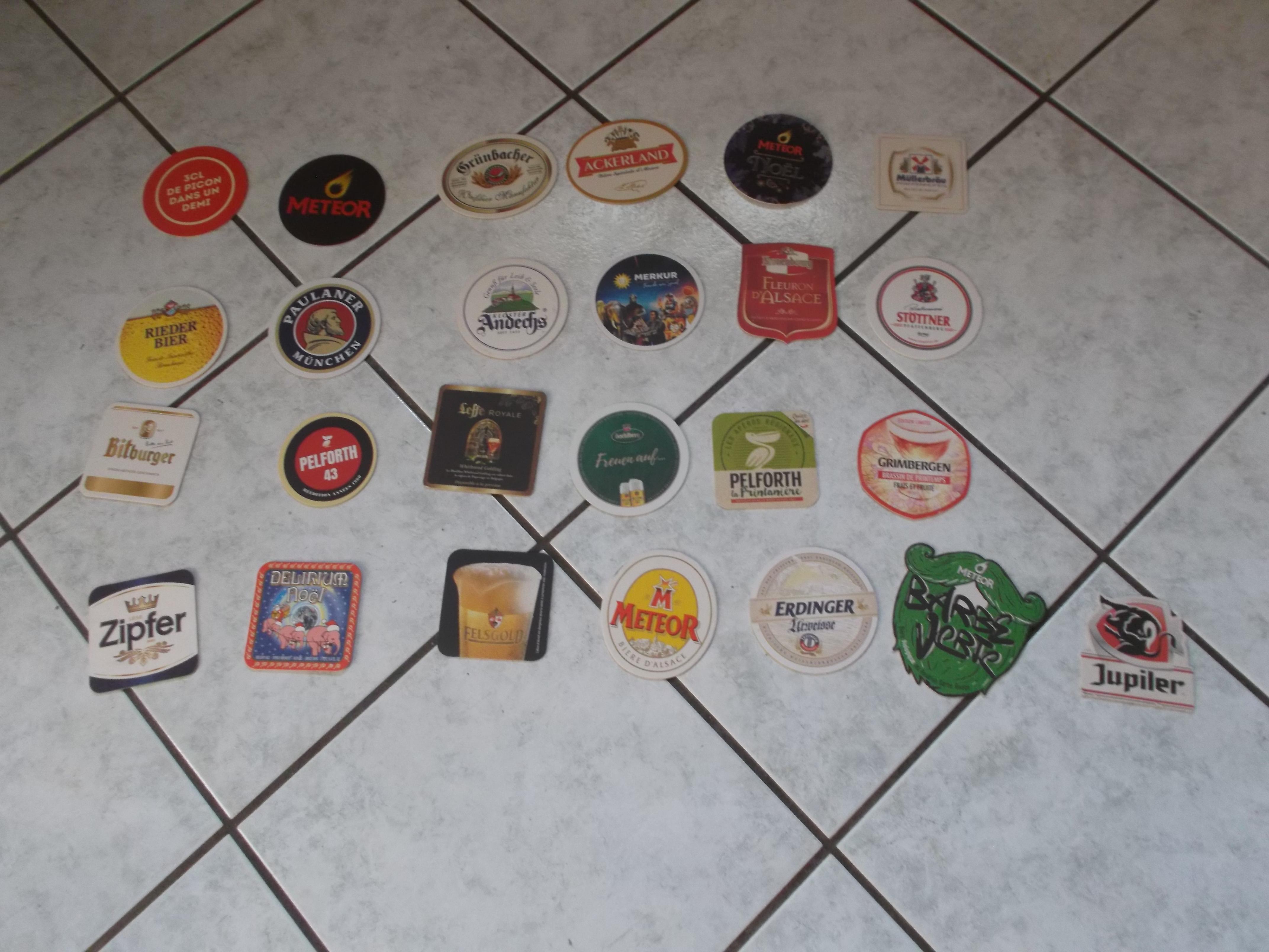 troc de troc lot de 25 dessous de verre différents image 0