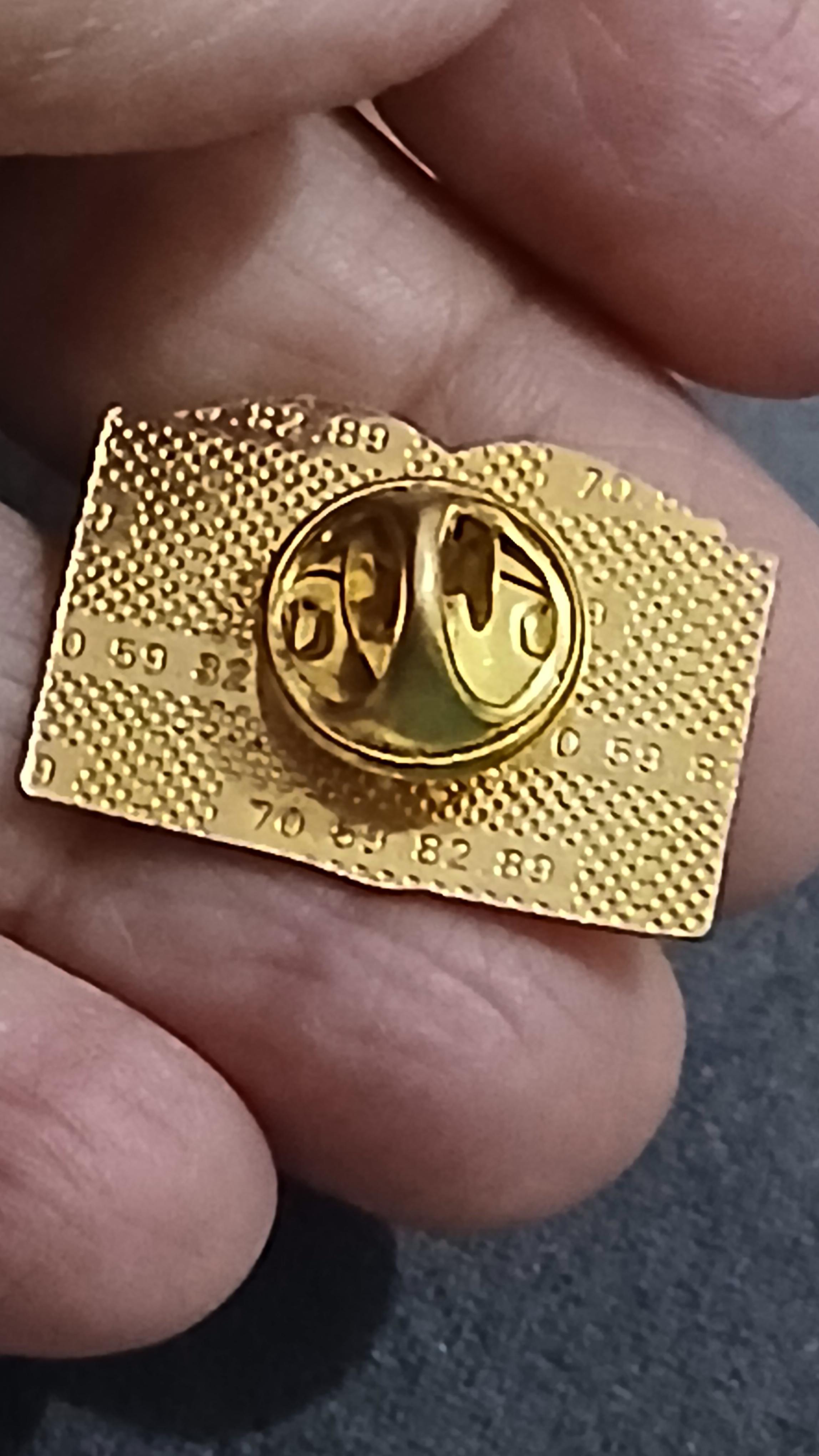 troc de troc un pins image 1