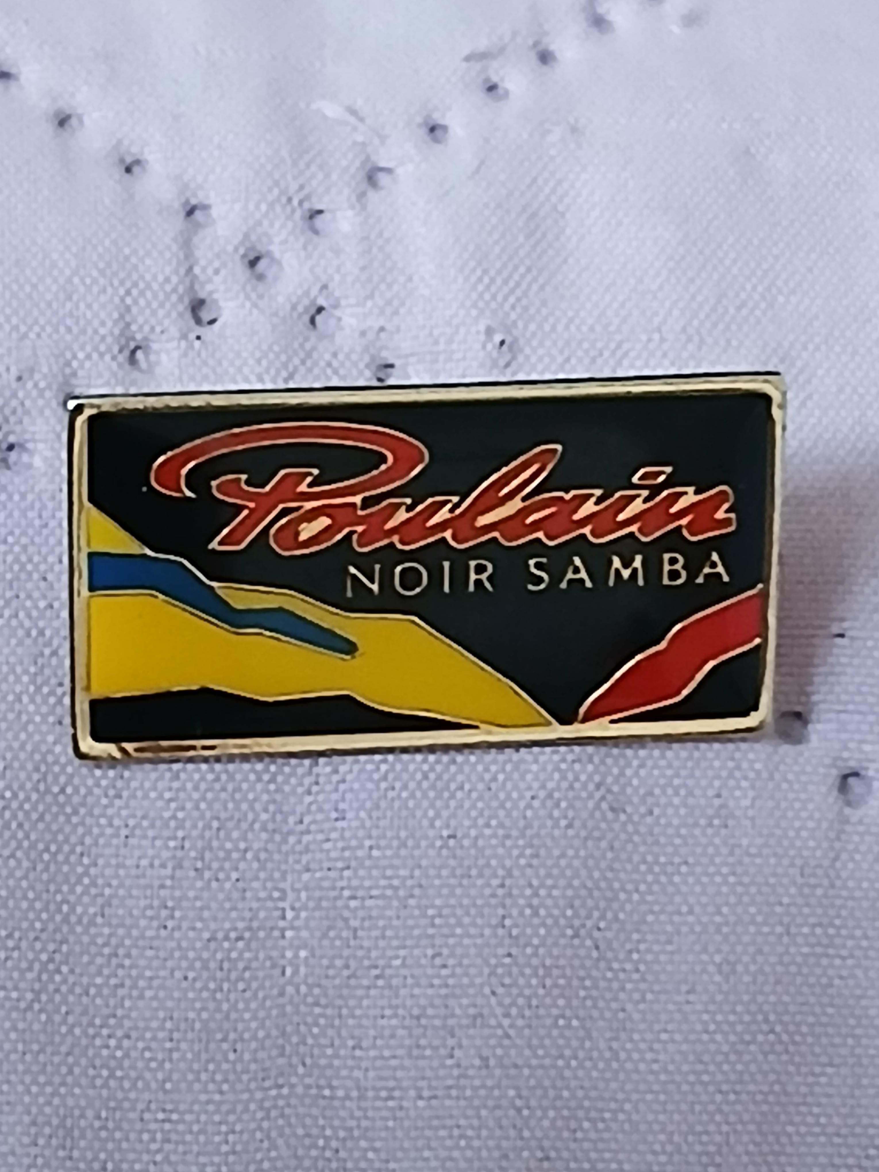troc de troc reserver. un pins ' poulain noir samba ' image 0