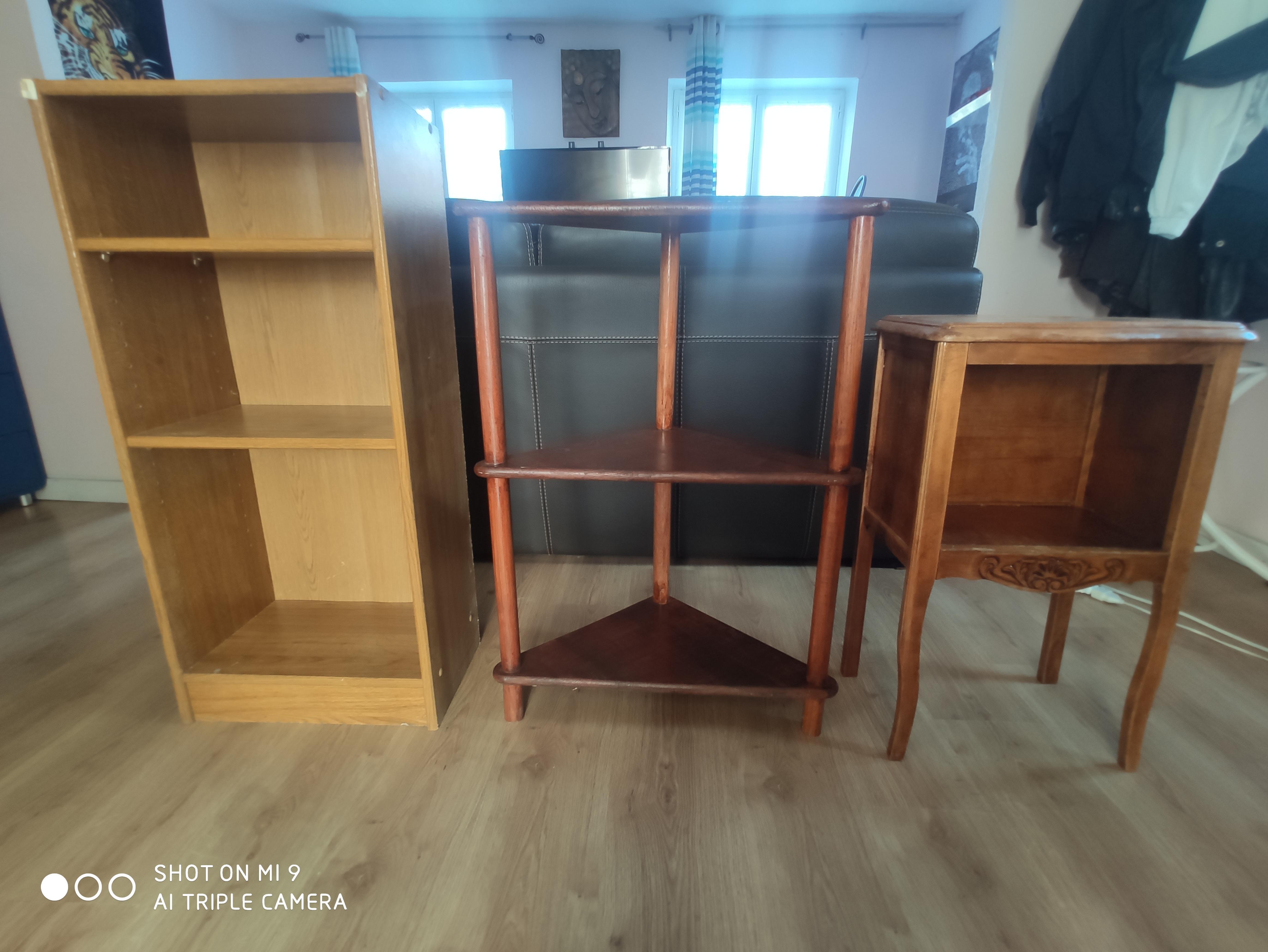 troc de troc lot de 2 petite console dont 1 de coin + 1 table de chevet. réserver. image 1