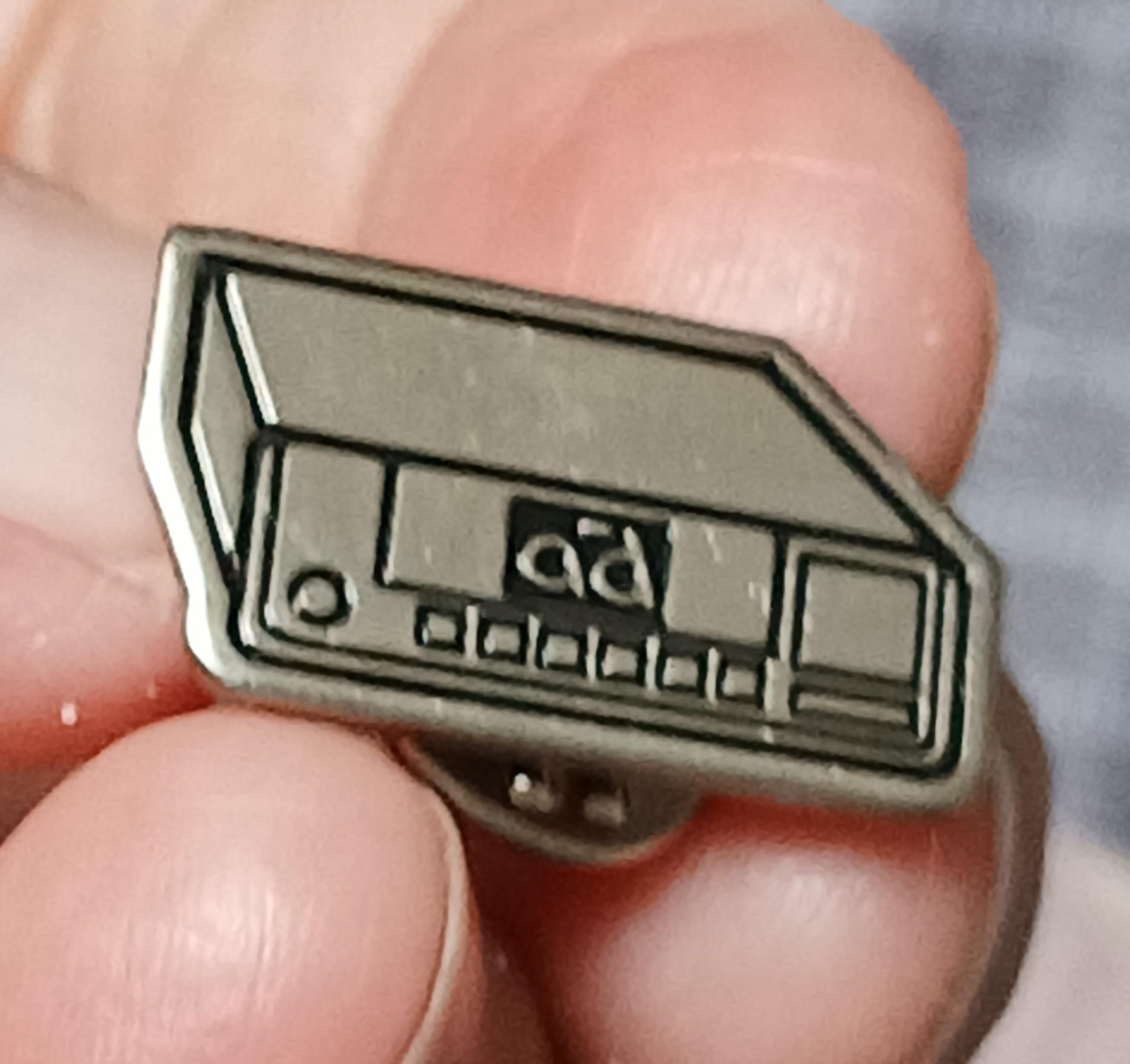 troc de troc reserver. un pins image 0