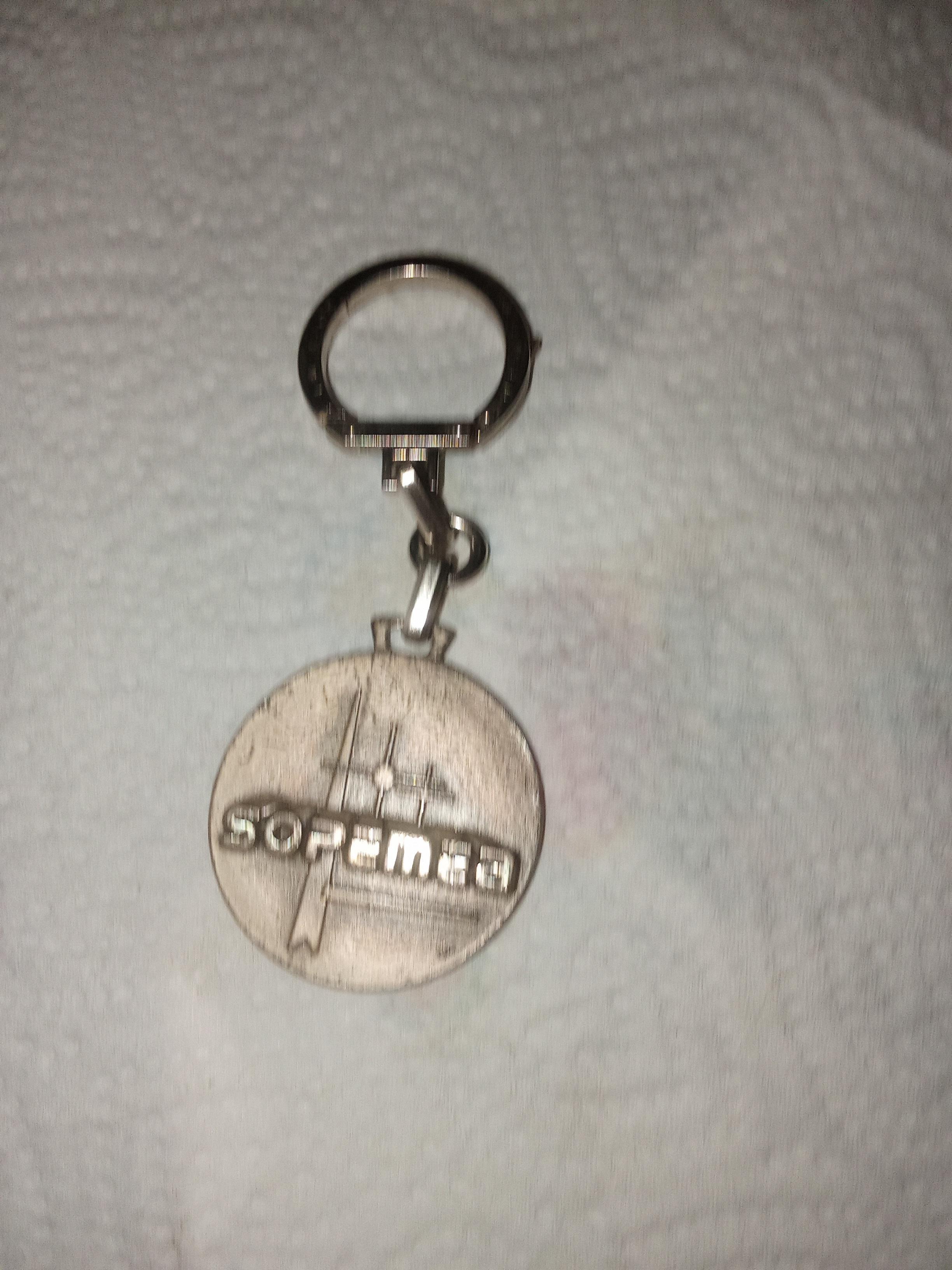 troc de troc porte clef image 0