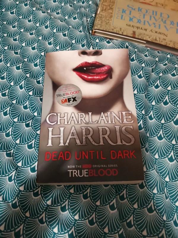 troc de troc charlaine harris dead until dark image 0