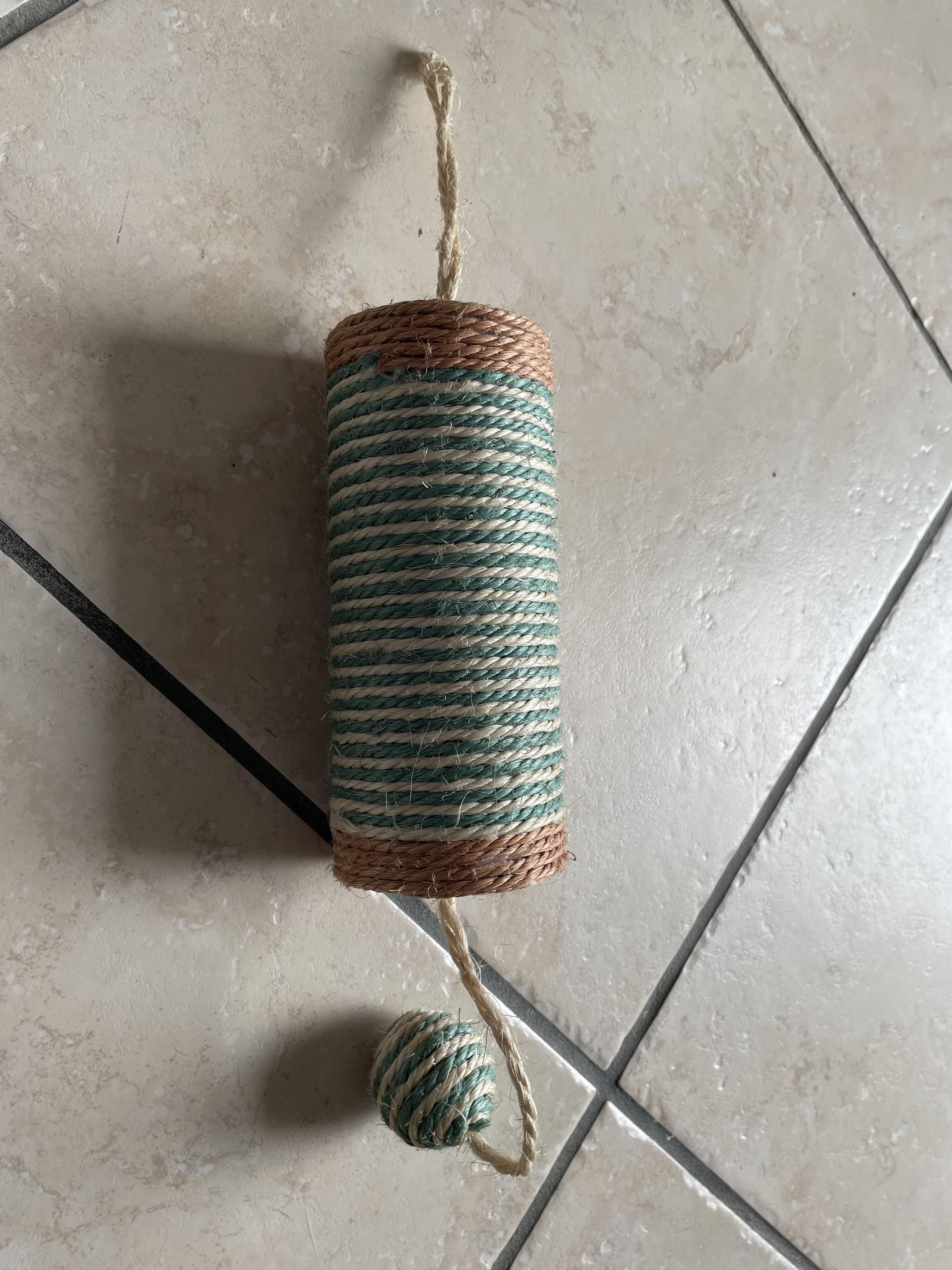 troc de troc griffoir / réservé image 0