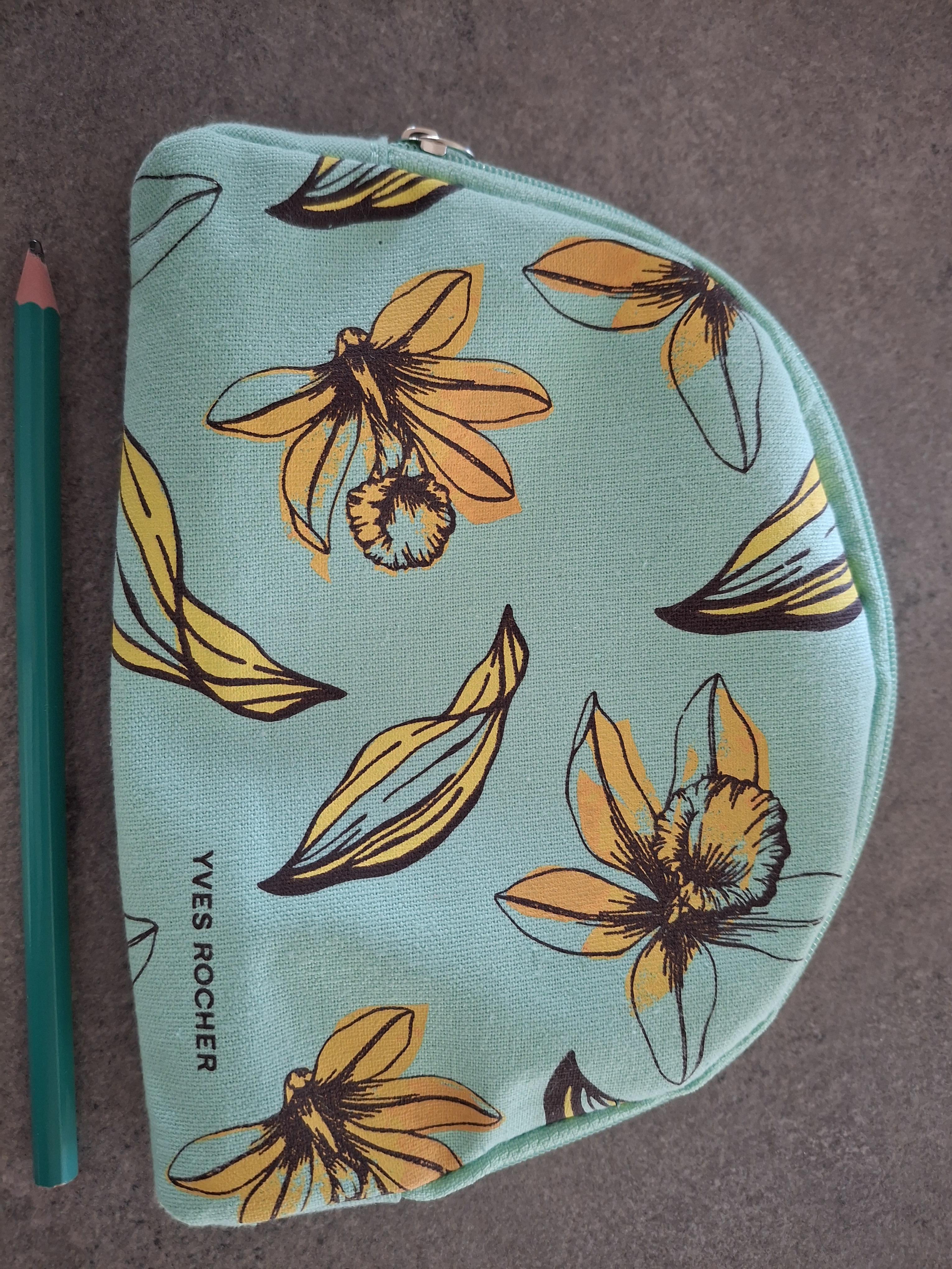 troc de troc petite trousse de toilette neuve image 0