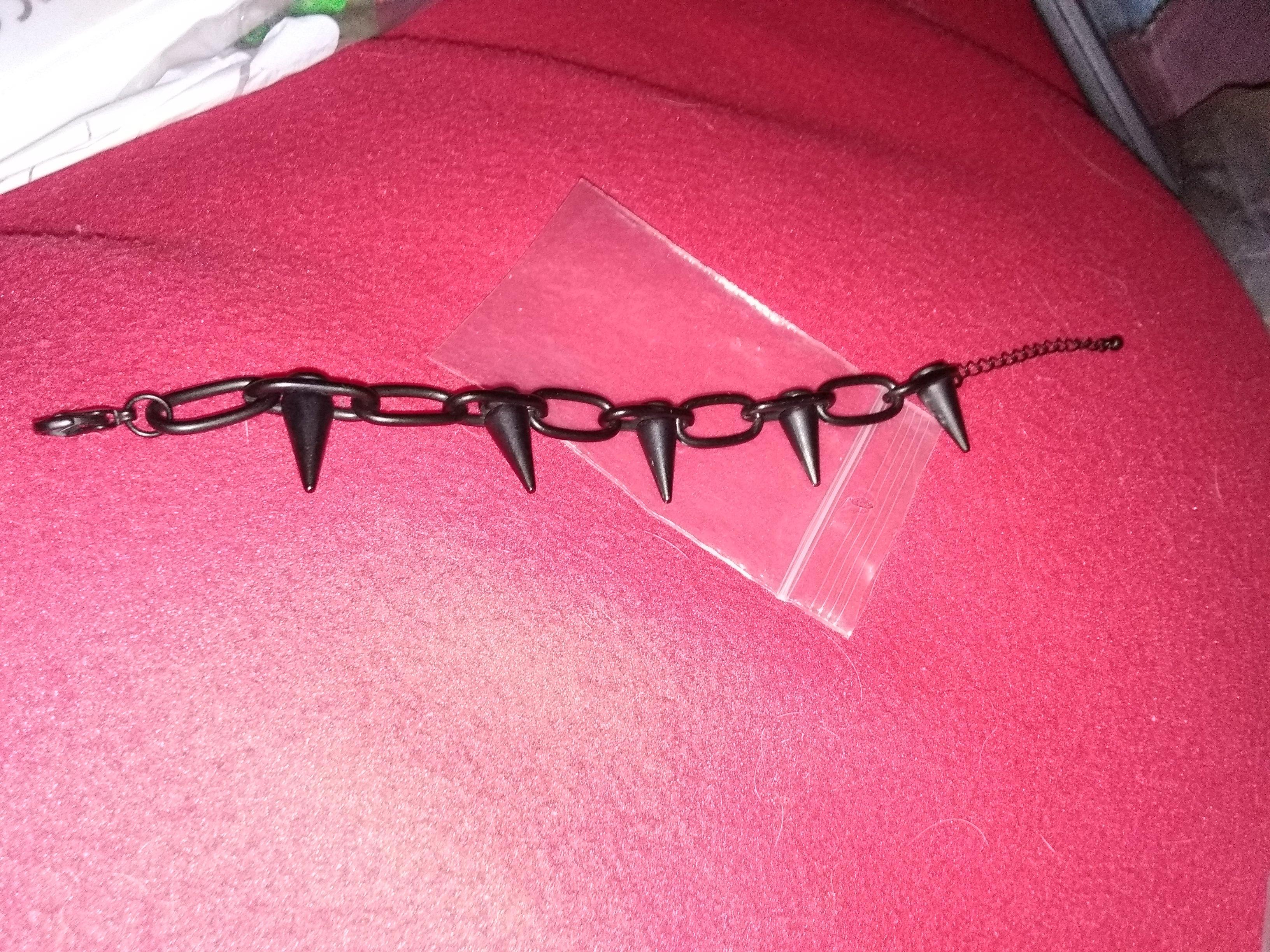 troc de troc bracelet gotique image 1